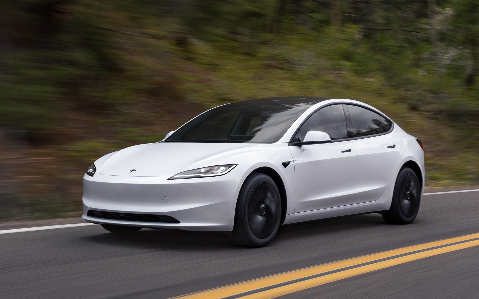 セダンタイプのモデル3