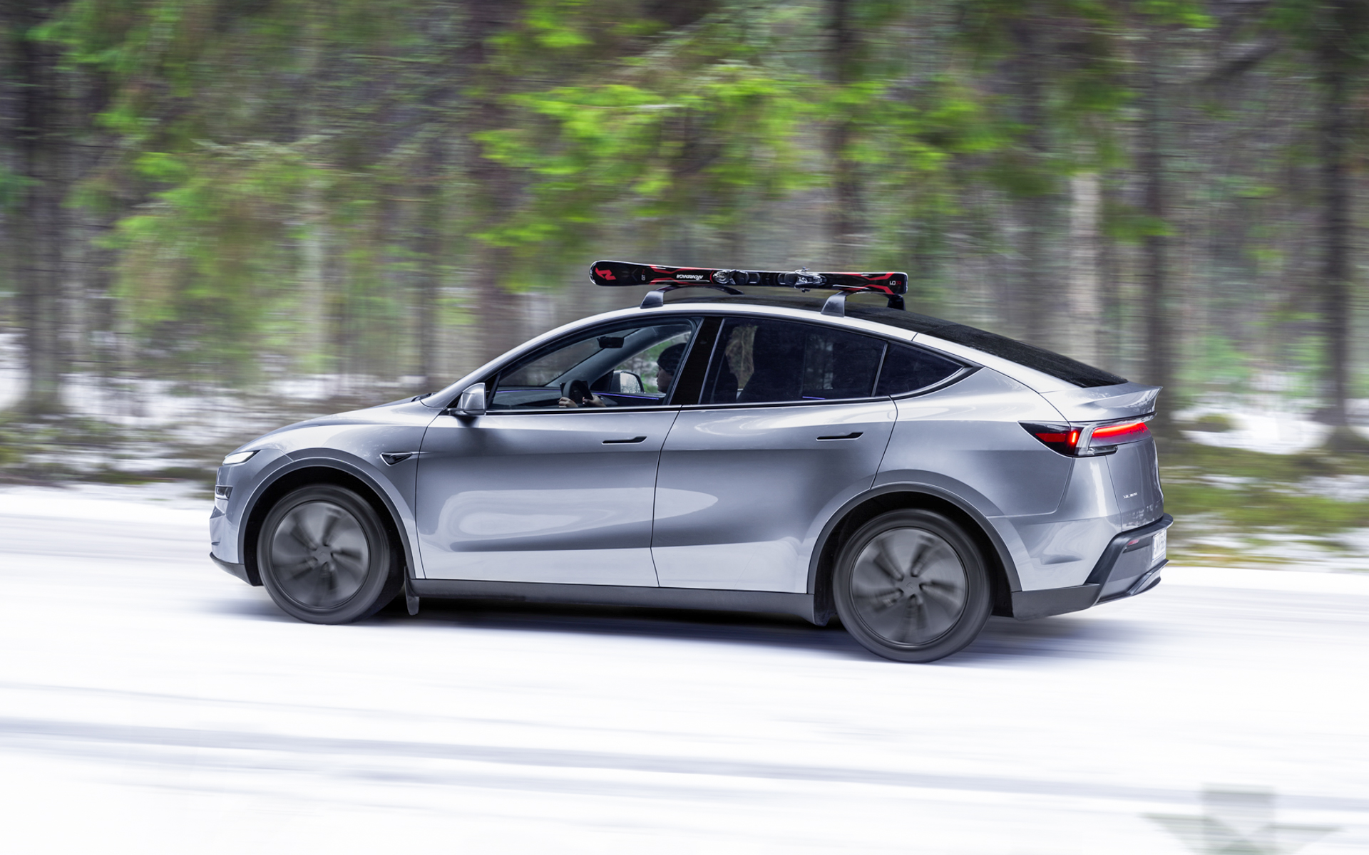 SUVタイプのモデルY