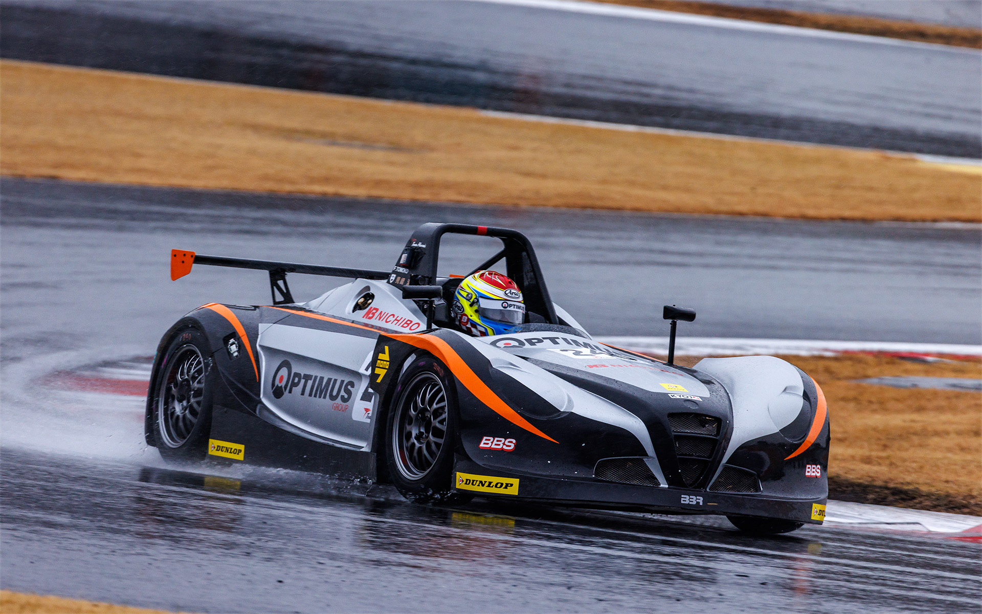 最終的には全体で48位、VITA-01 Ama-Amaクラス17位でチェッカー