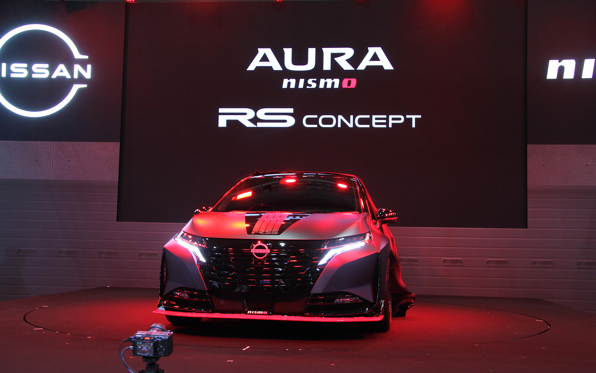 「AURA NISMO RS Concept」のアンベール