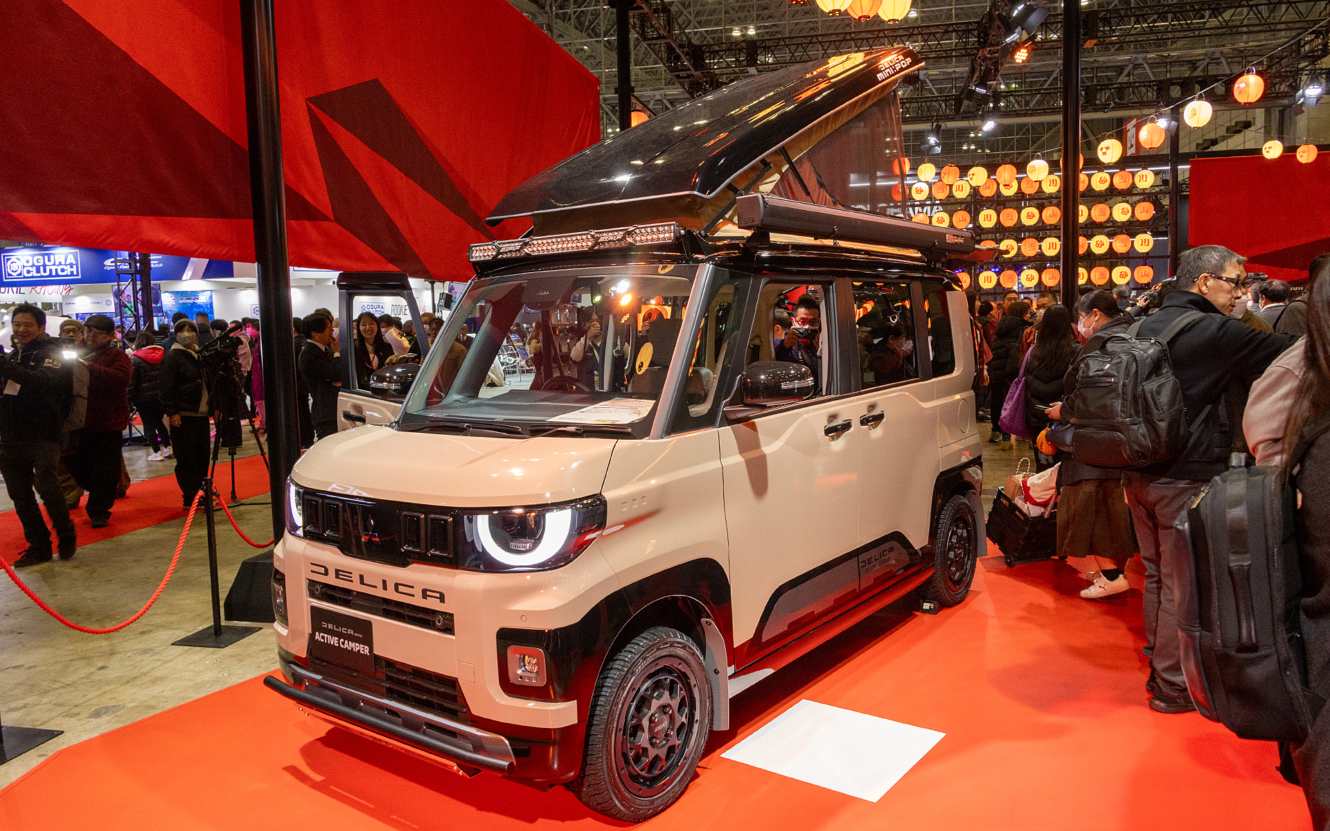 デリカミニ ACTIVE CAMPER（アクティブキャンパー）