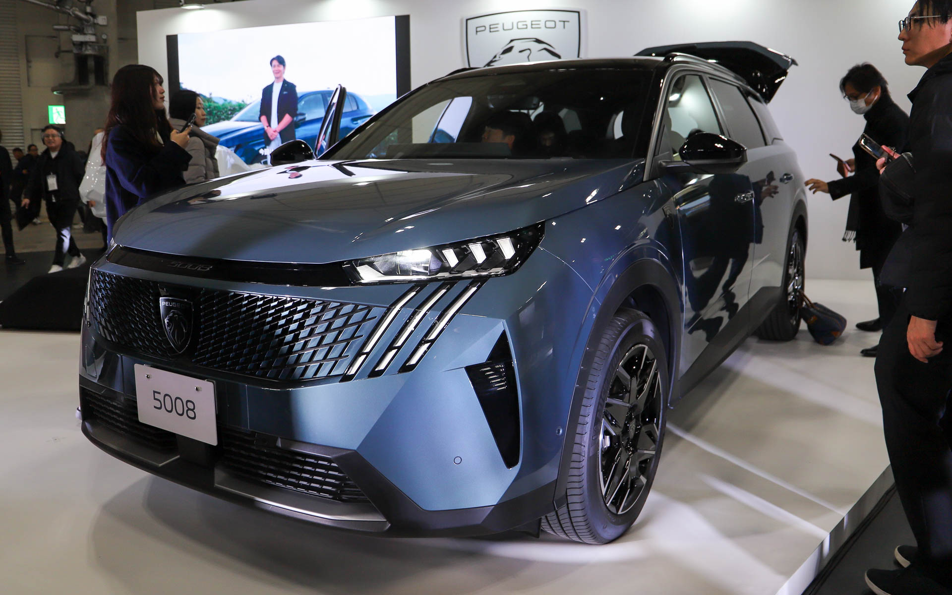 プジョーの新型5008