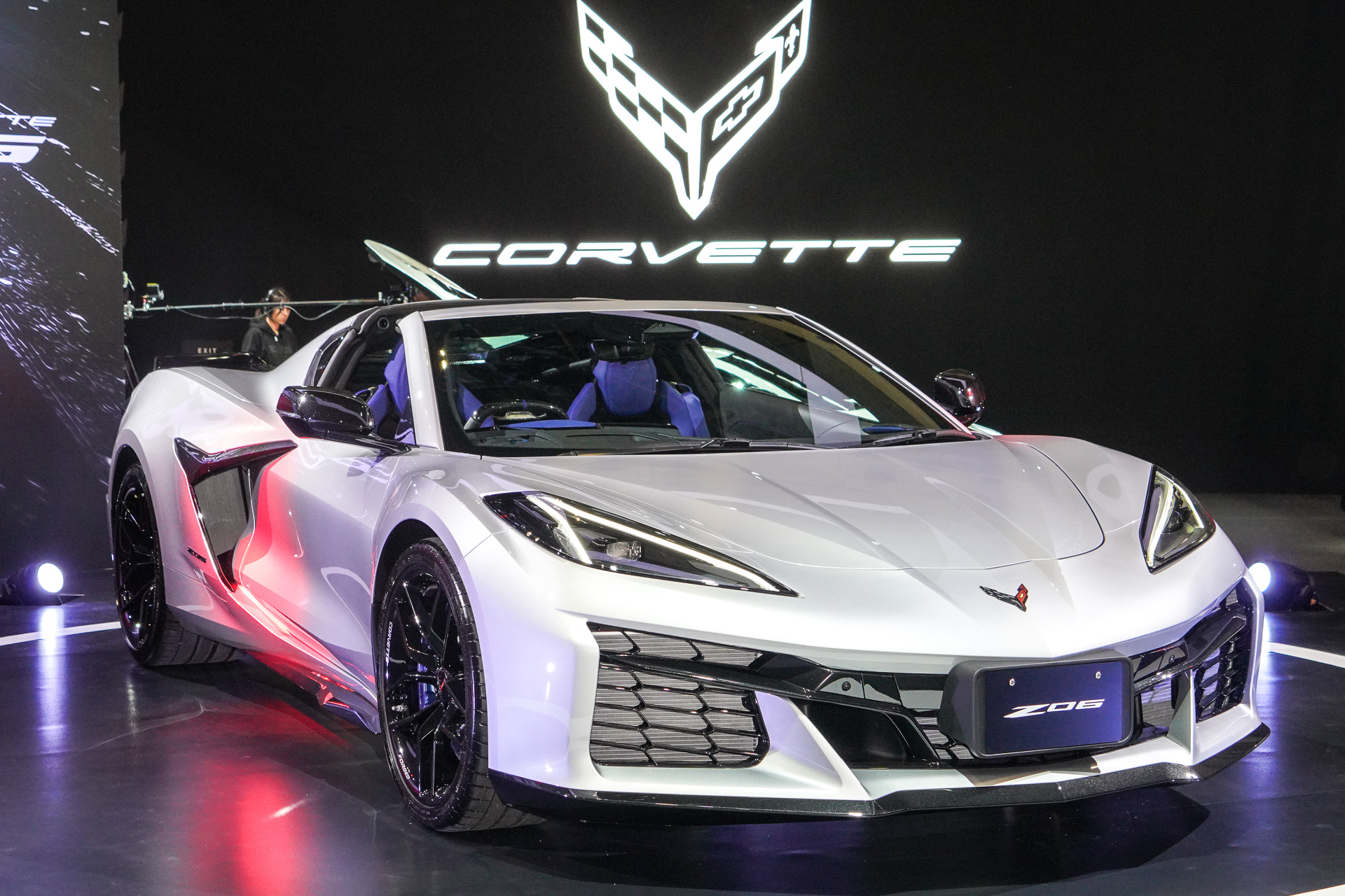 特別仕様車「コルベット Z06 COUPE Santorini Edition」