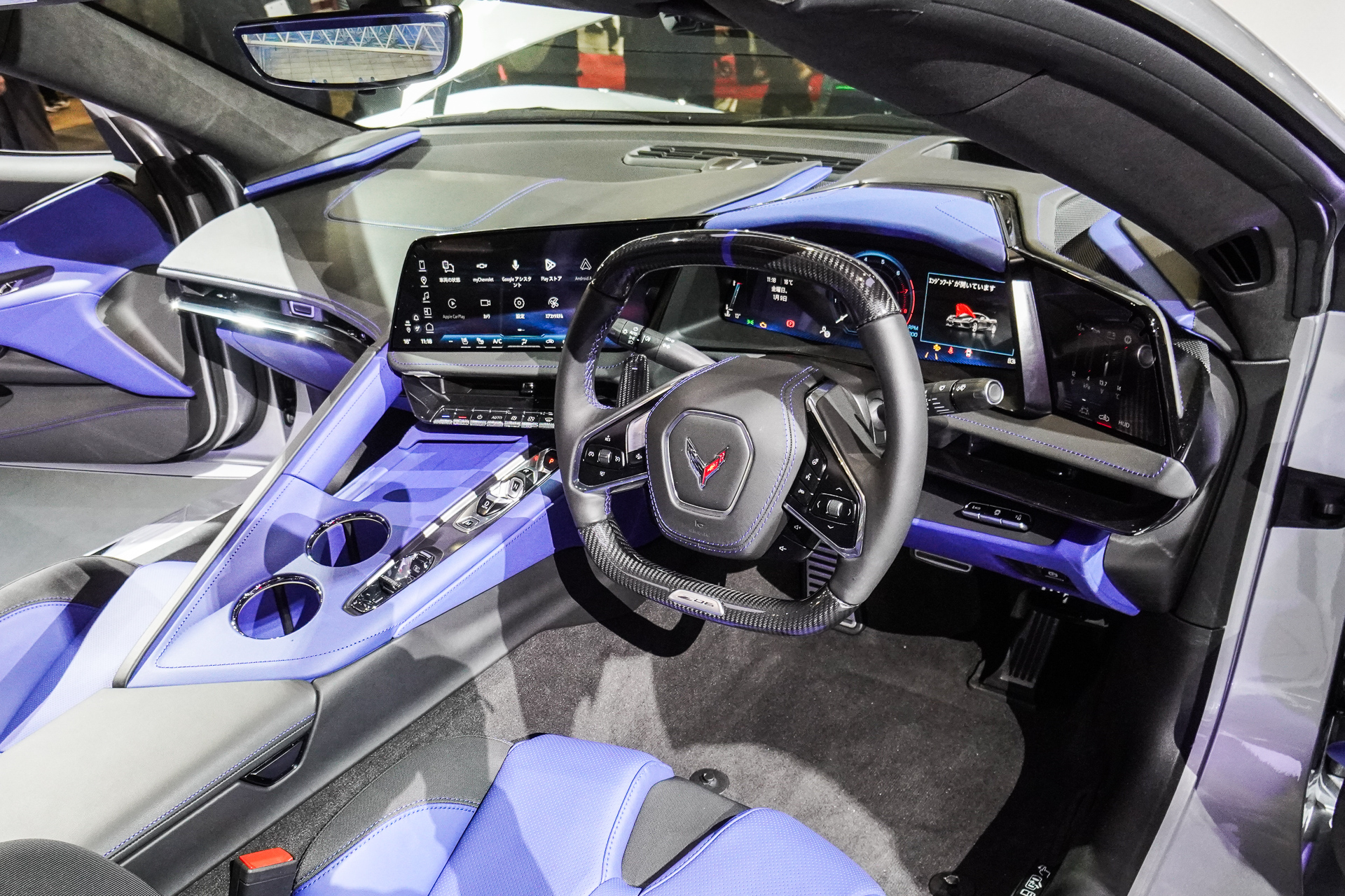 「コルベット Z06 COUPE Santorini Edition」の室内