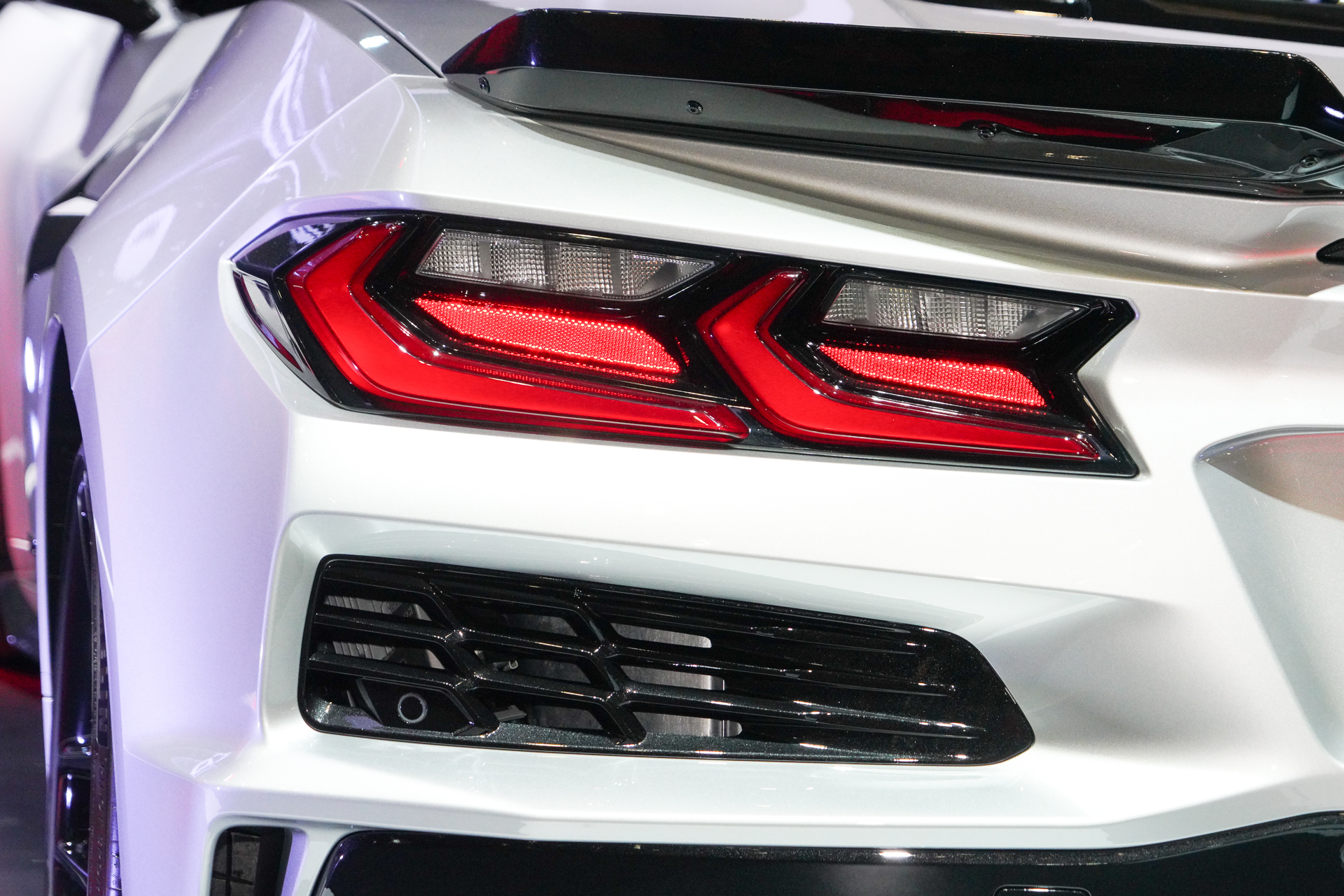 「コルベット Z06 COUPE Santorini Edition」のディテール