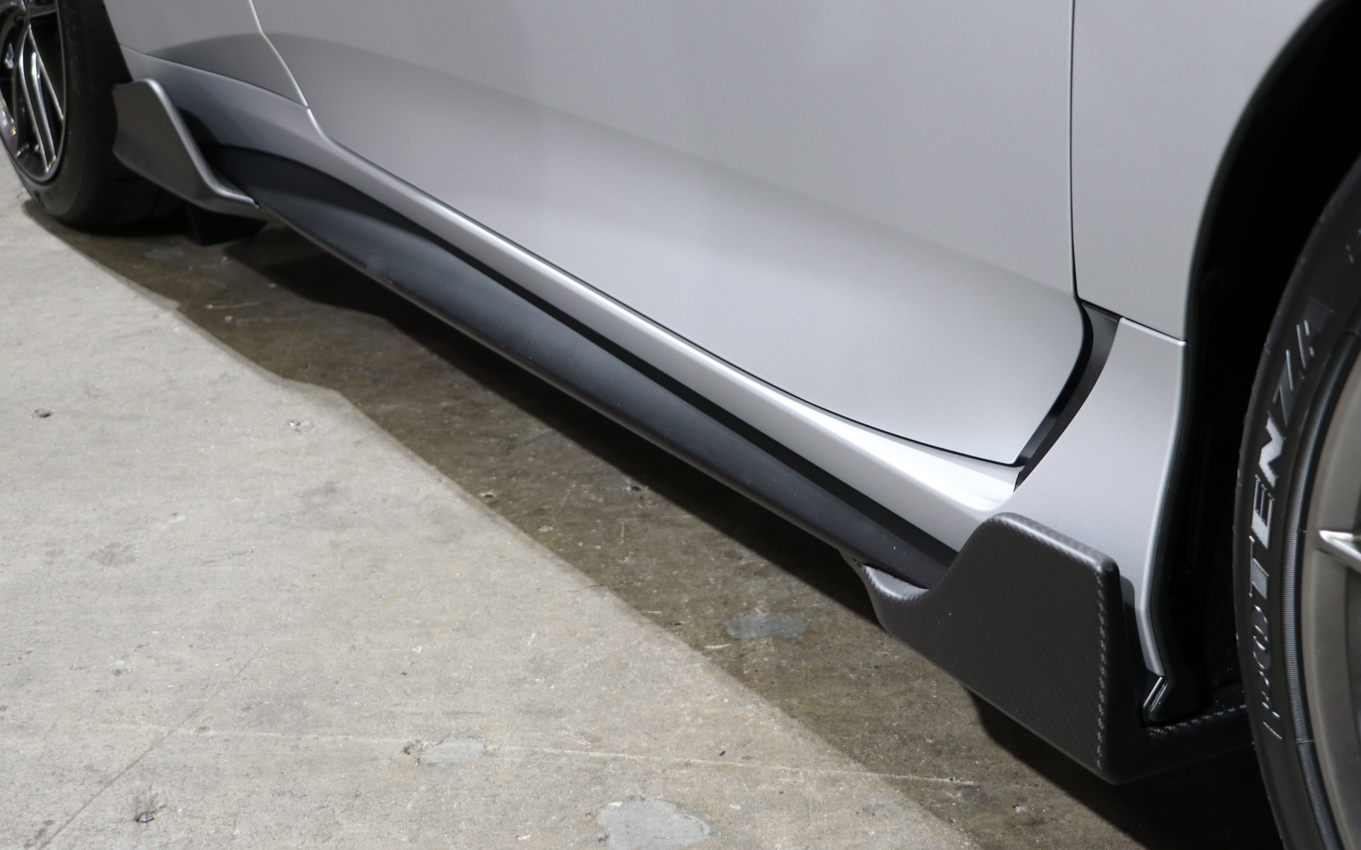 サイドガーニッシュ