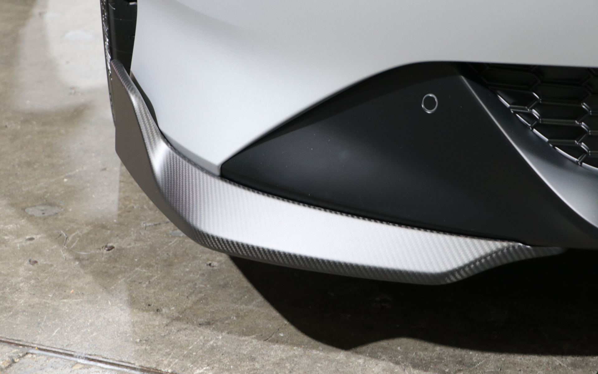 フロントアンダースポイラー