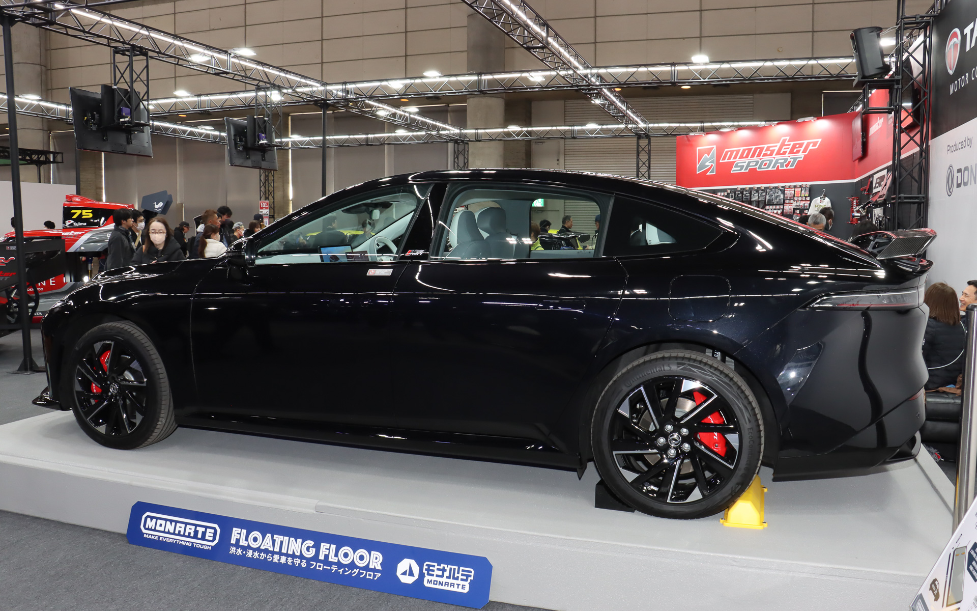 モンスタースポーツ 007