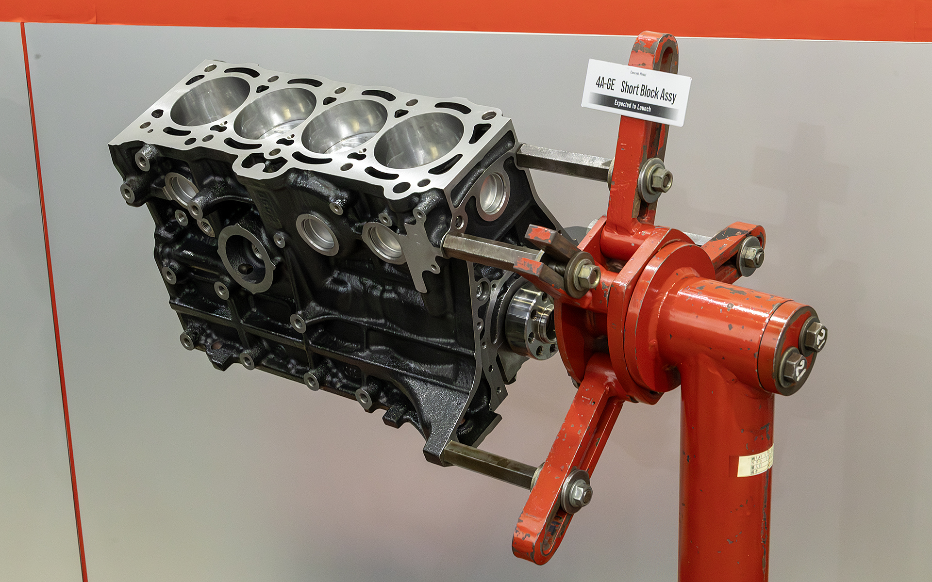 4バルブ4A-Gのショートブロックの展示