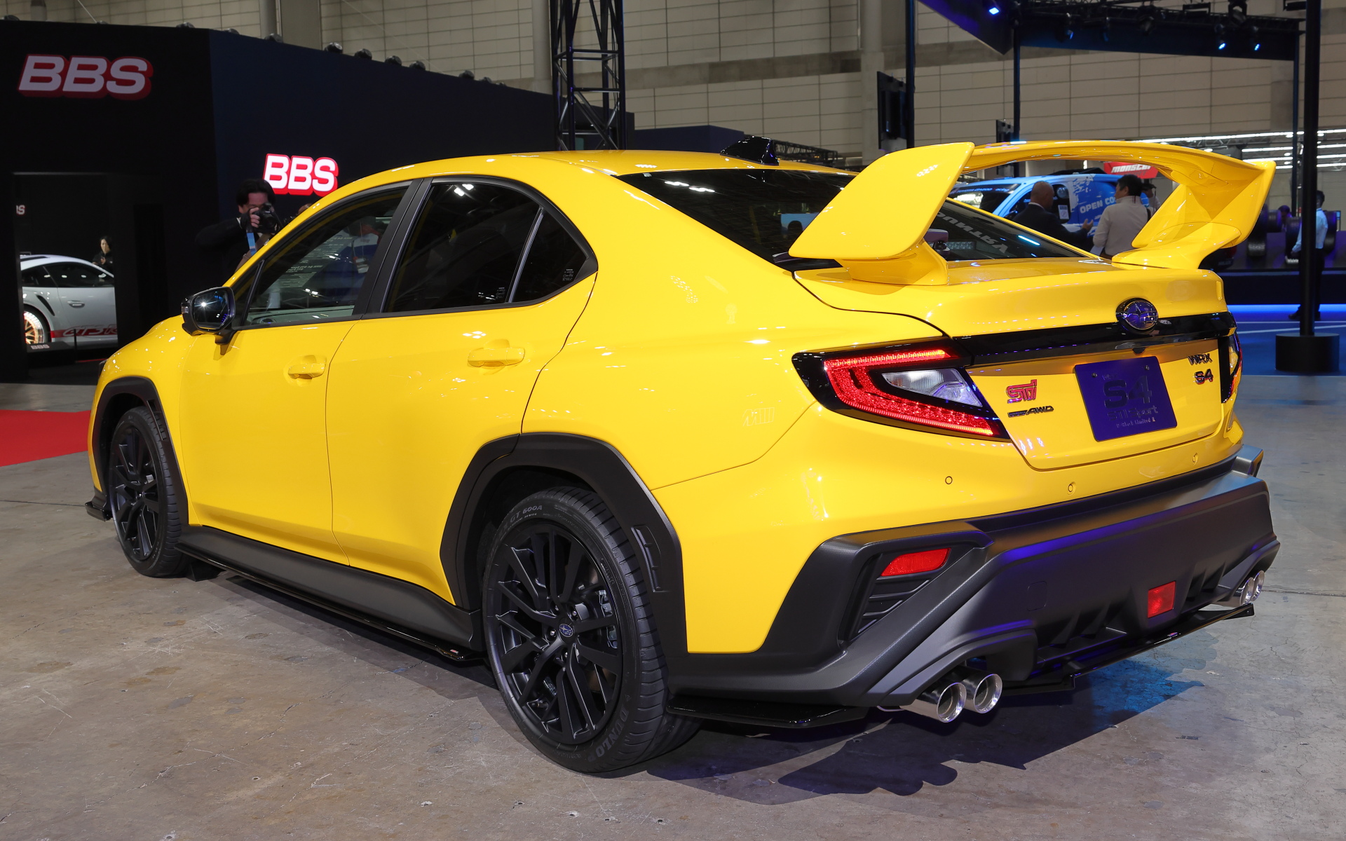 各部にブラック塗装