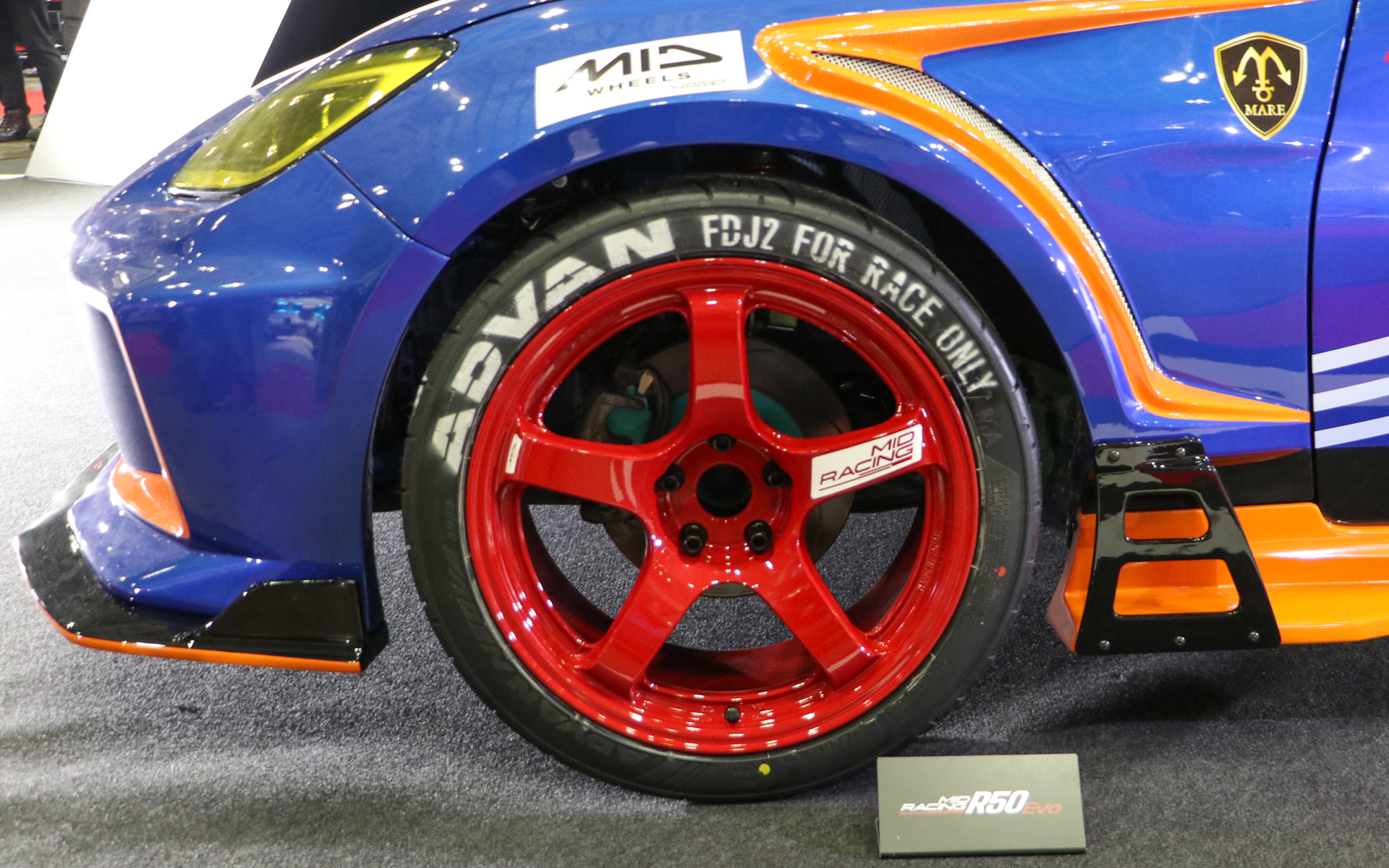 2026年FDJ2（フォーミュラ・ドリフト・ジャパン2）出場予定のジェイス選手のマシンに装着されている新作ホイール「R50 EVO」