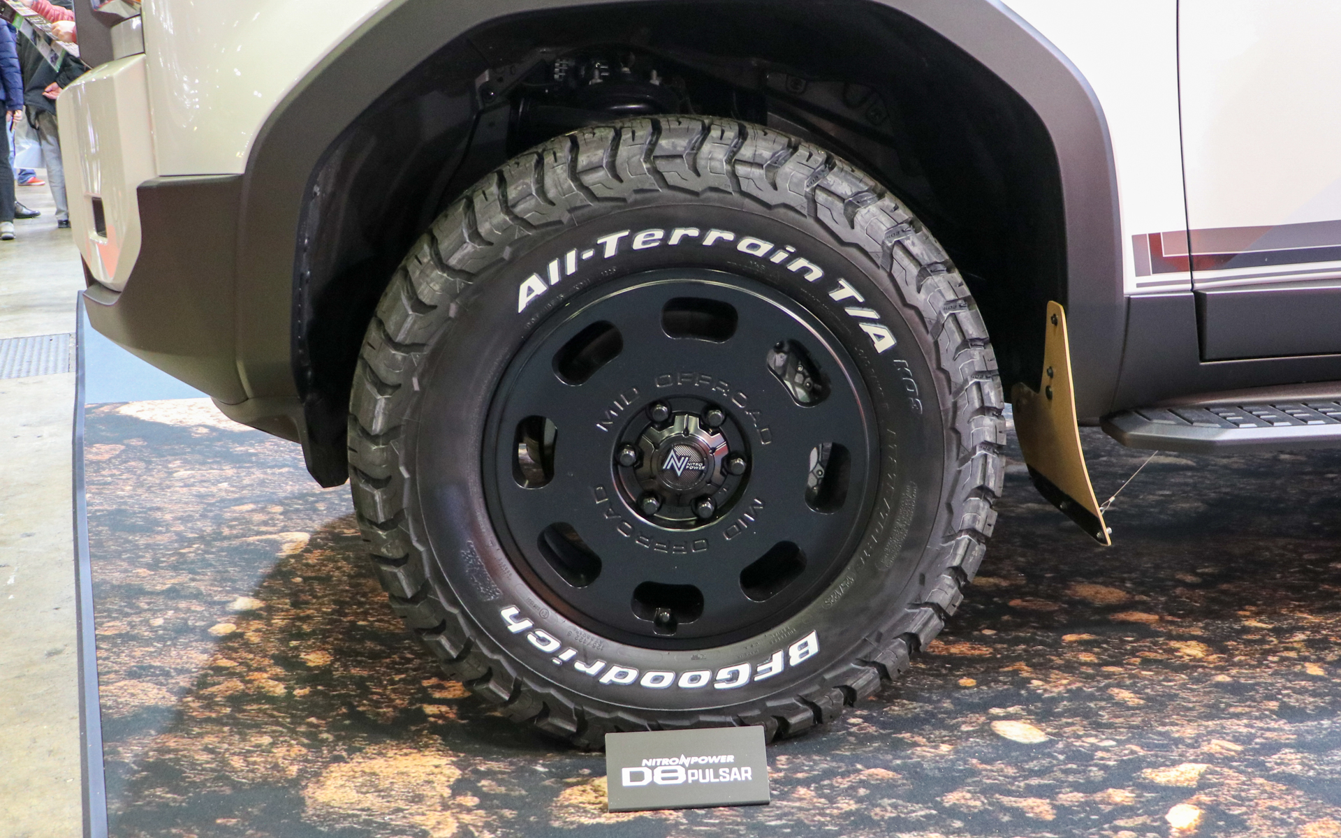 D8 PULSAR装着イメージ