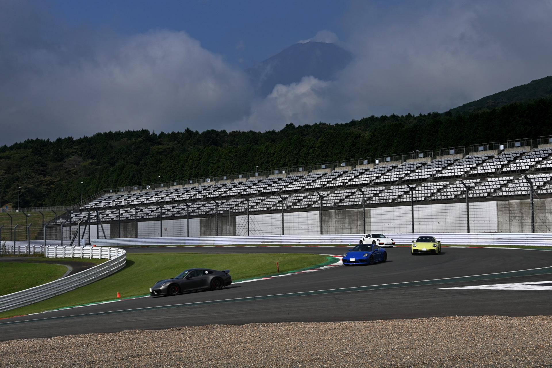 「ポルシェ・トラックエクスペリエンス」