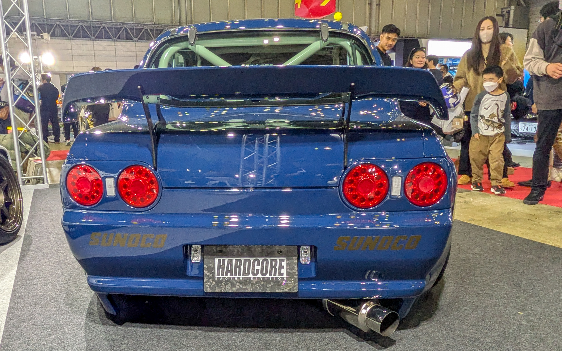 ヘッドライトとテールランプを合わせると、意外に似合う仕上げになるのかも