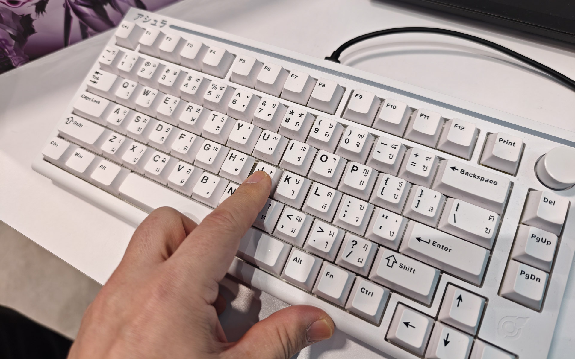 TMRセンサーを利用したキーボード、キーを押した深さなどを検出できる