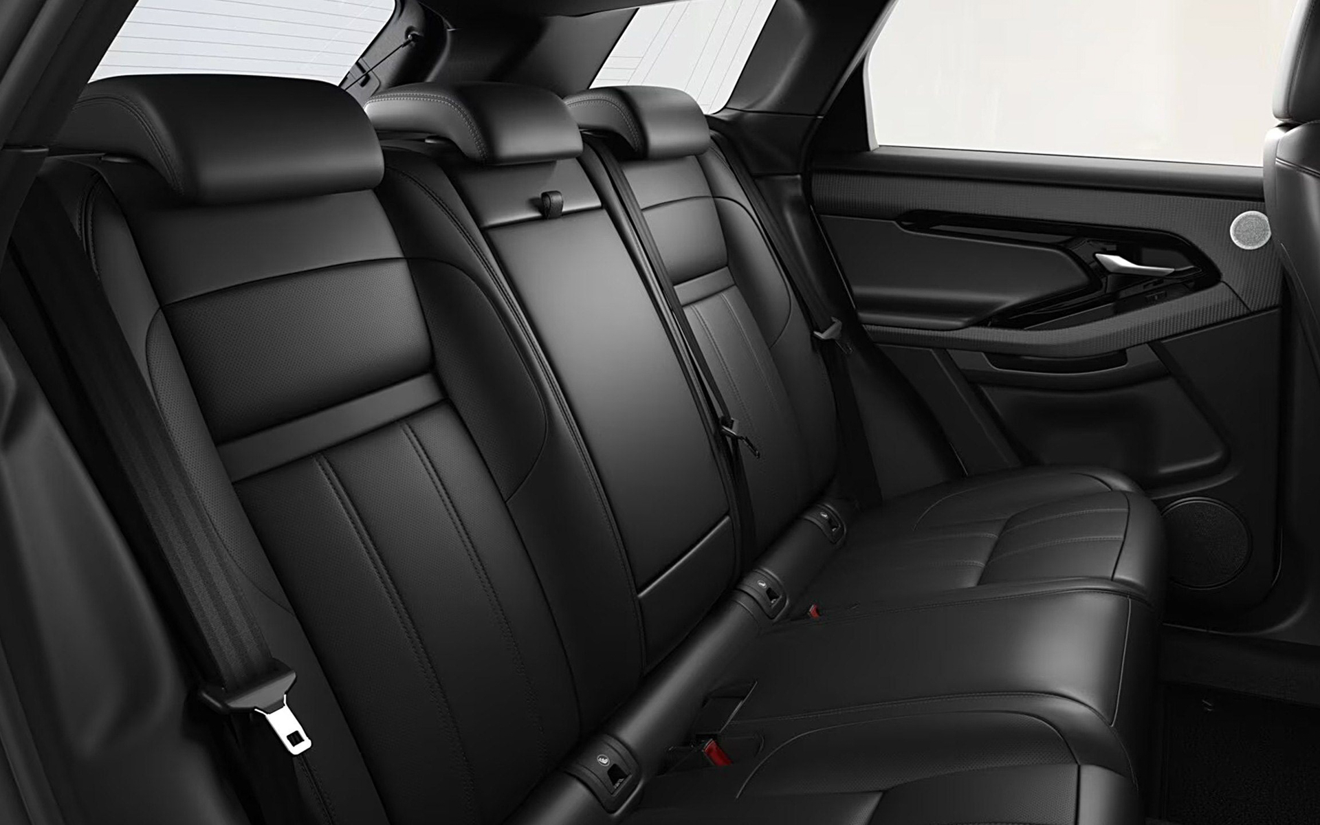 プライバシーガラスも標準装備