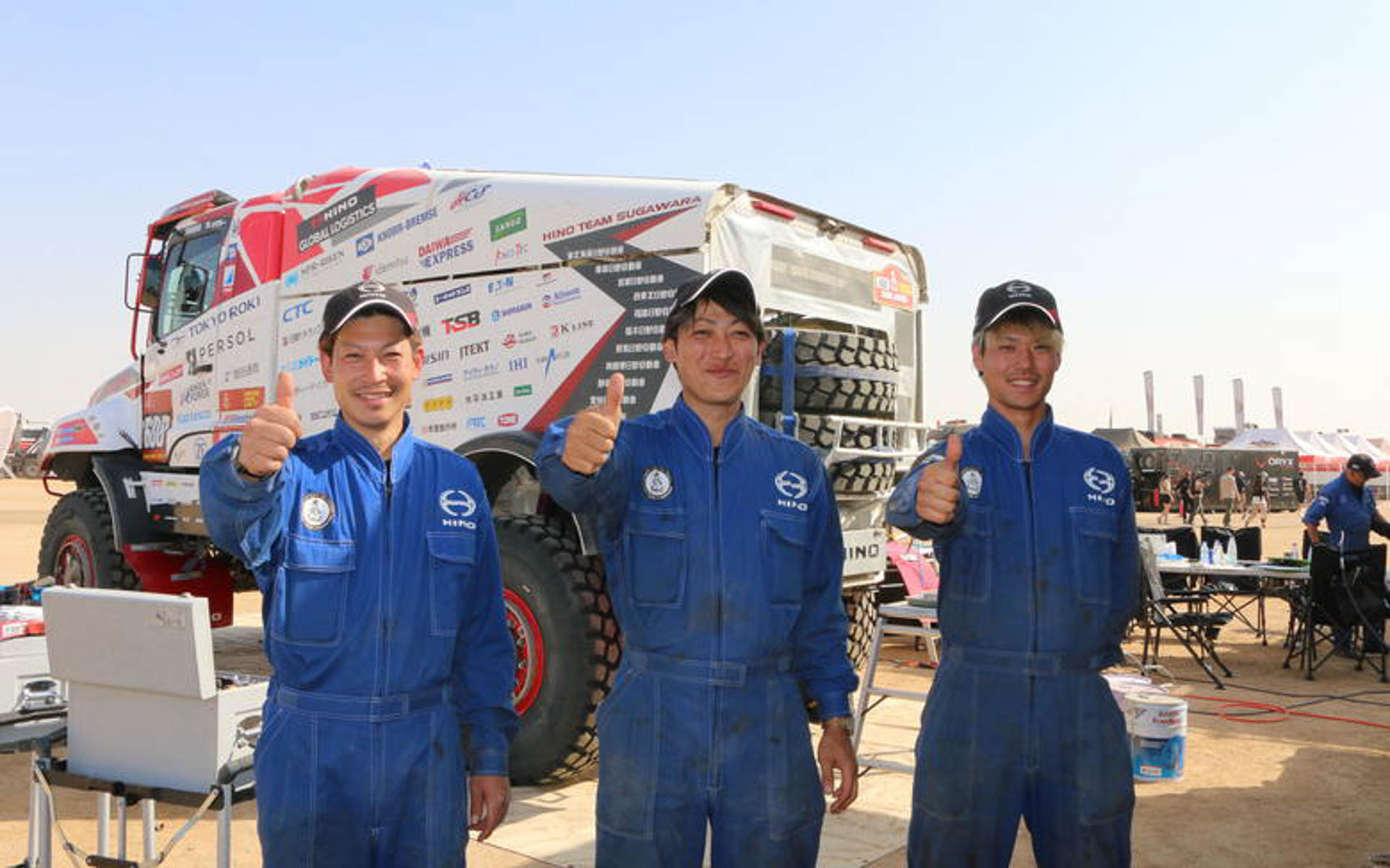 全国の販売会社から選出されたメカニック（左から菊池市氏、田澤氏、今川氏）