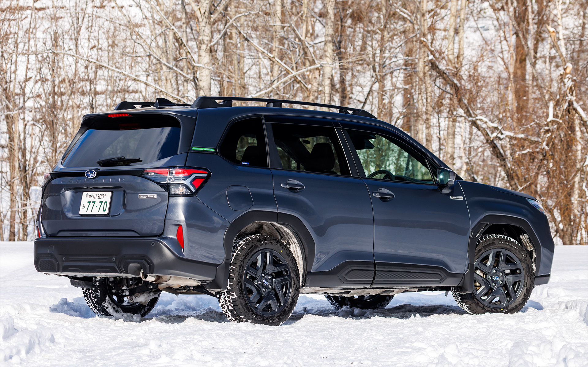 冬のスノーアクティビティを存分に楽しむための“道具”として活躍したフォレスター X-BREAK S:HEV EX。ボディサイズは4655×1830×1730mm（全長×全幅×全高）、ホイールベースは2670mmで、最低地上高は220mmを確保