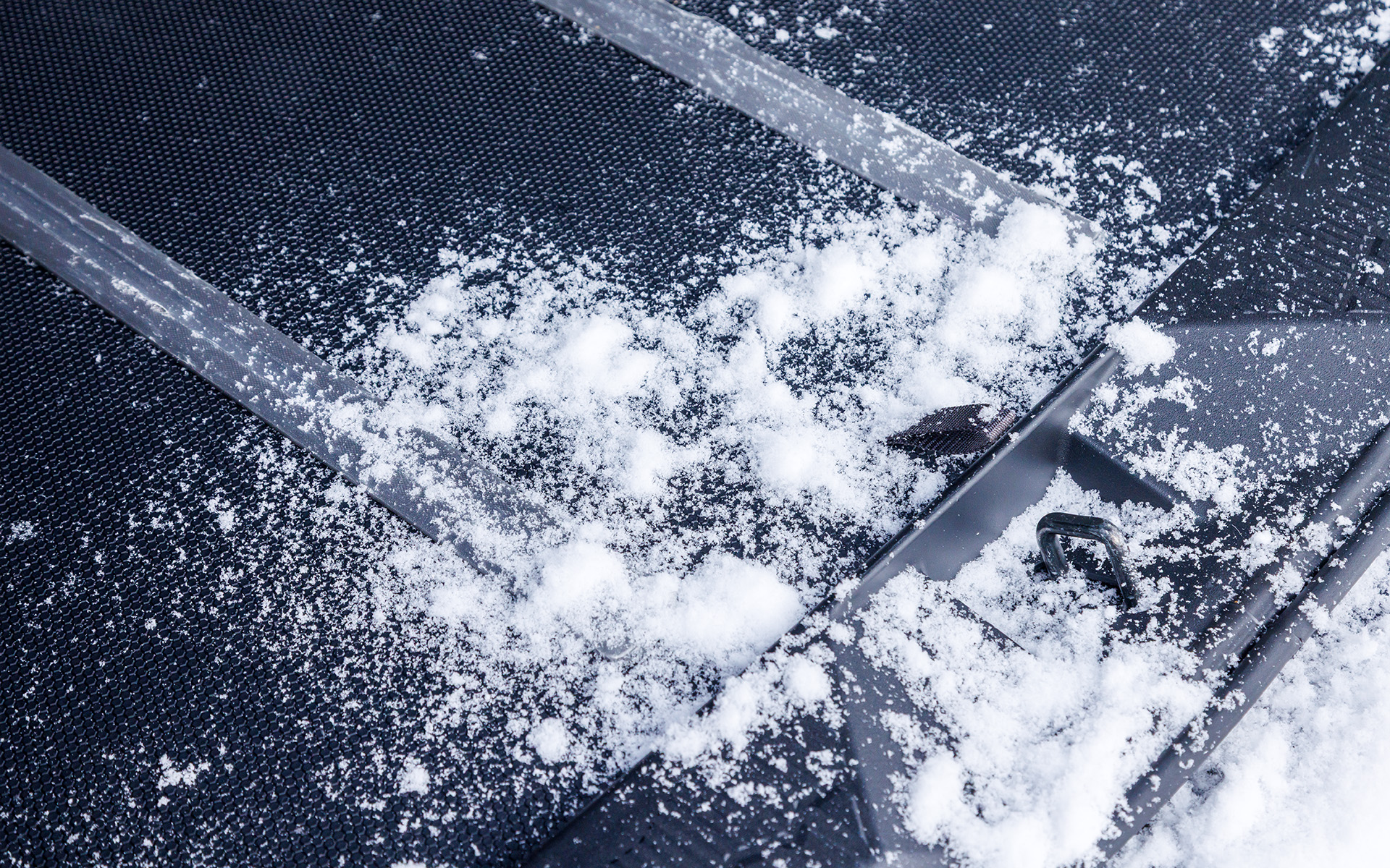 フォレスター X-BREAK S:HEV EXのラゲッジは撥水カーゴフロアボードなので、荷物と一緒に雪が載ってしまっても濡れることはない