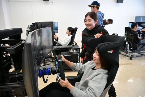 シミュレータ体験を含む事前講習会も実施される予定