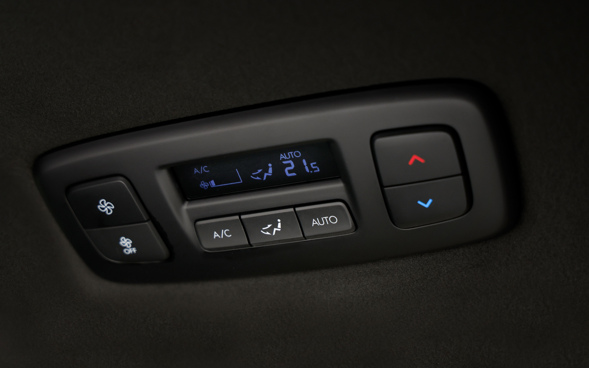 後席エアコンも完備