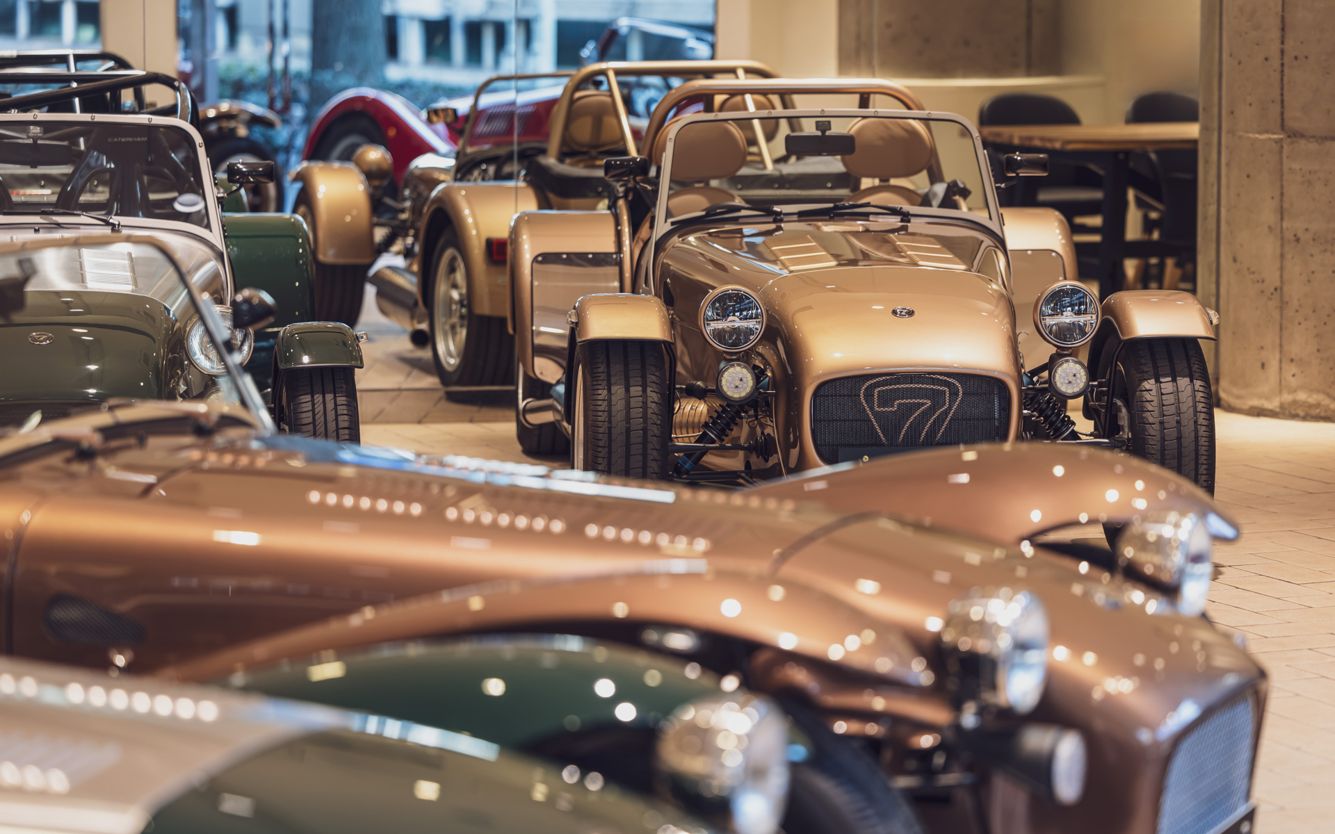 2026年1月23日にオープンする「ケータハム東京 青山ショールーム」「モーガンカーズ東京 青山ショールーム」