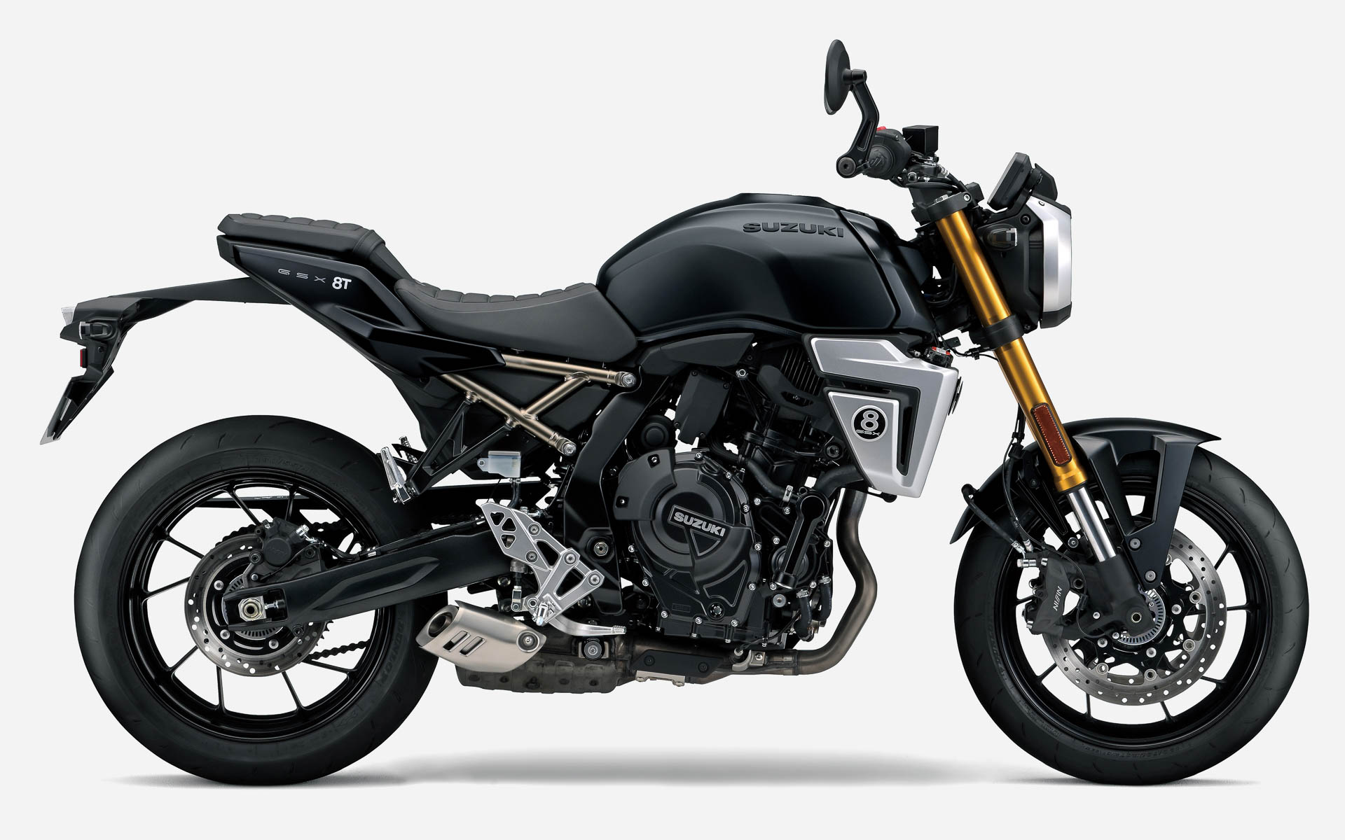 新型GSX-8T（マットブラックメタリックNo.2）