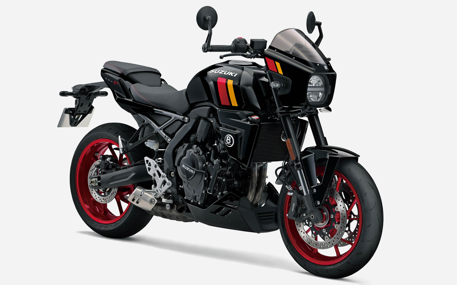 新型GSX-8TT（グラススパークルブラック）