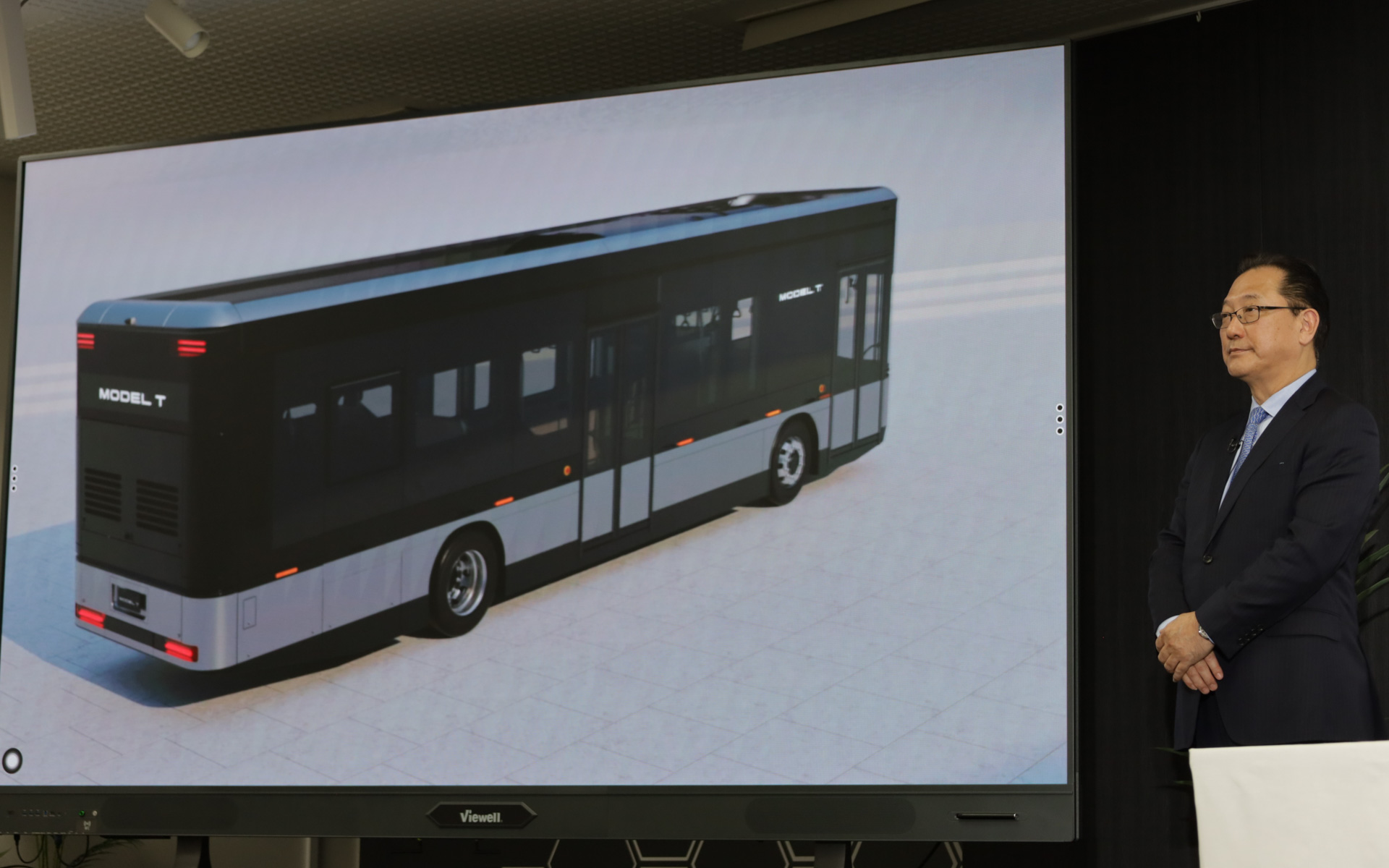 Foxconnの子会社Foxtronが市場導入している路線バス