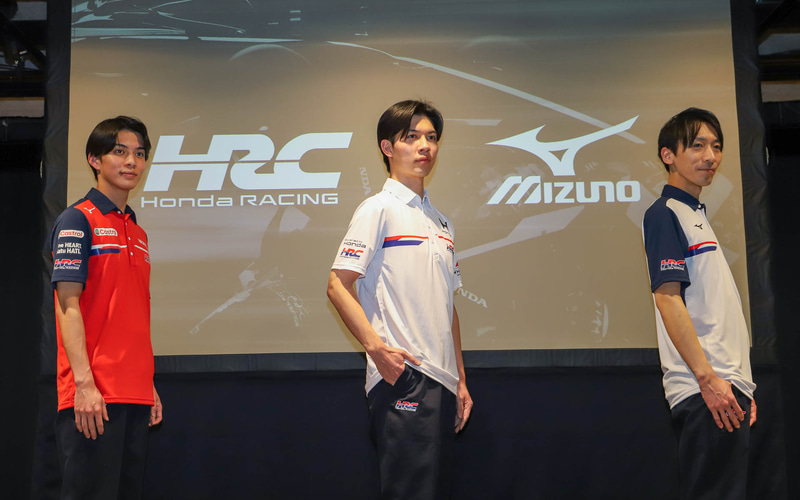 HRCとミズノ、新ユニフォームをお披露目 赤・白・ネイビーの