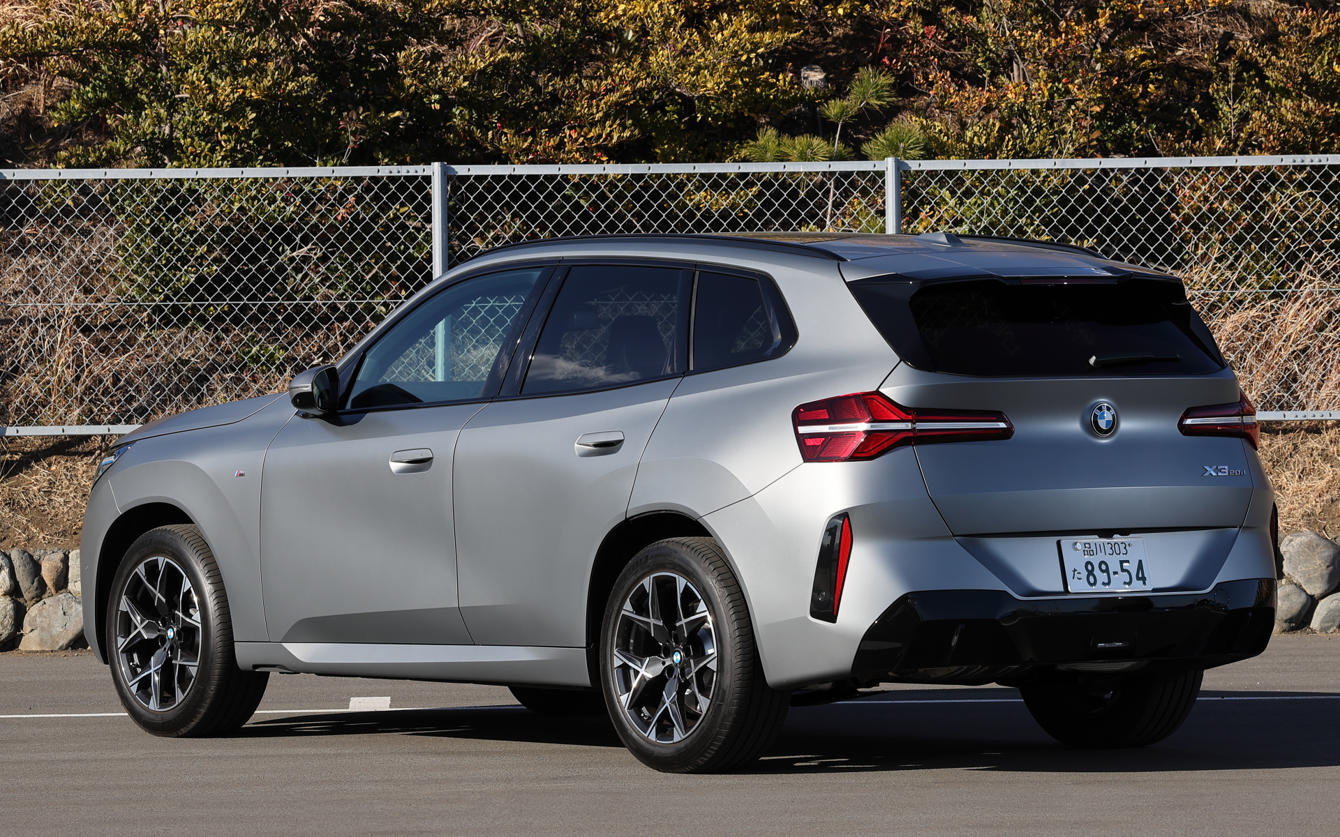 ボディサイズは4755×1920×1660mm（全長×全幅×全高）、ホイールベースは2865mm、車重は1930kg