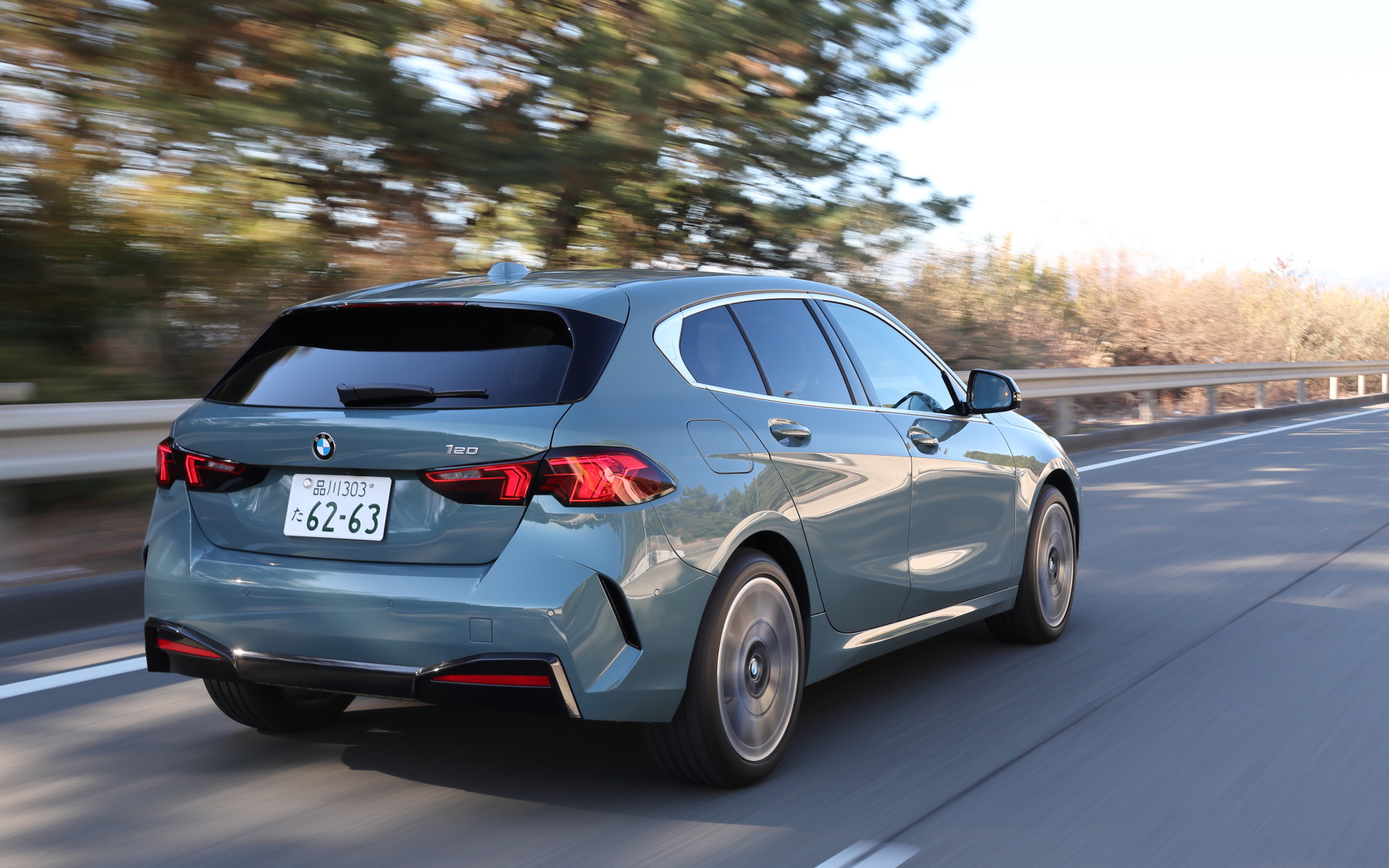 走りはCセグハッチバックのベンチマークであるフォルクスワーゲン「ゴルフ」を超えているといっても過言ではない