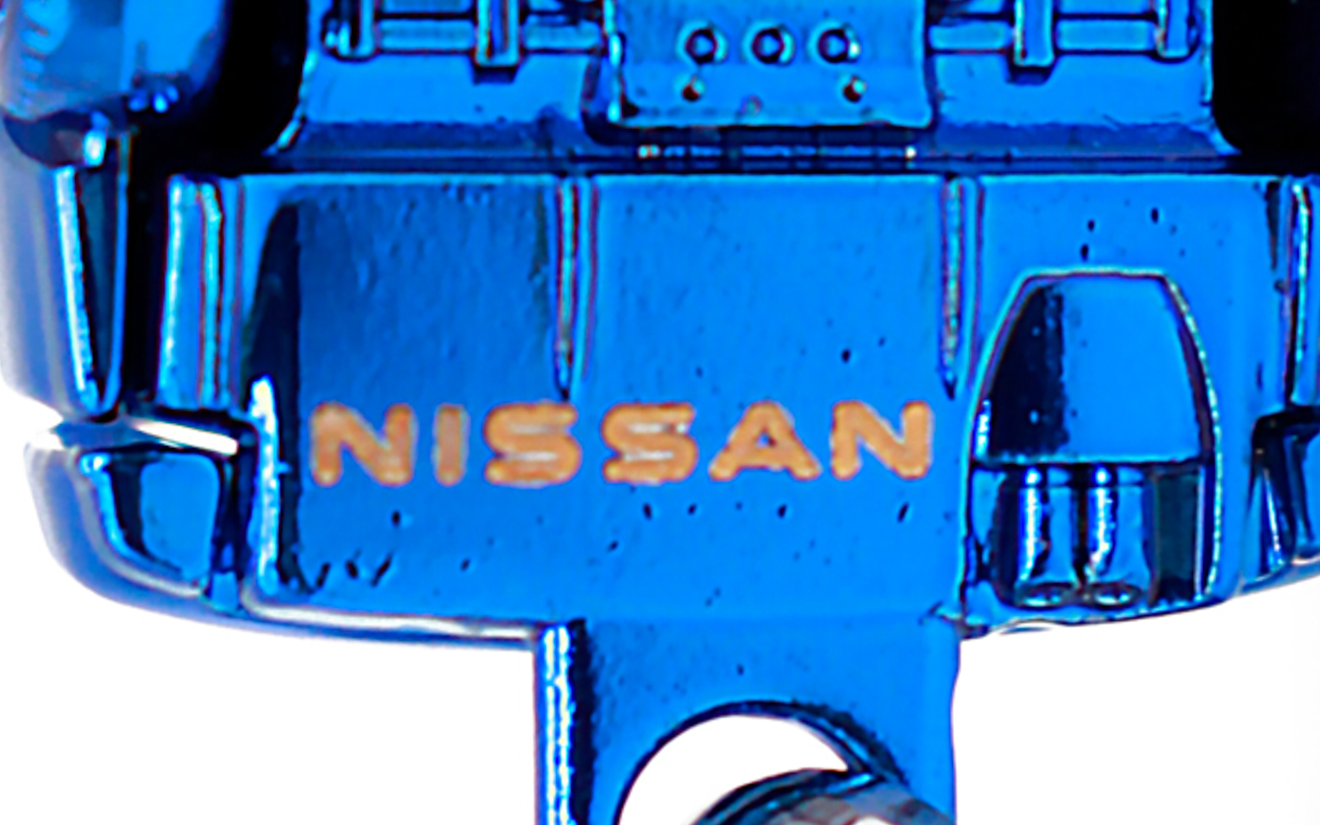 小さいながらもGT-Rのフォルムを細部にまで再現