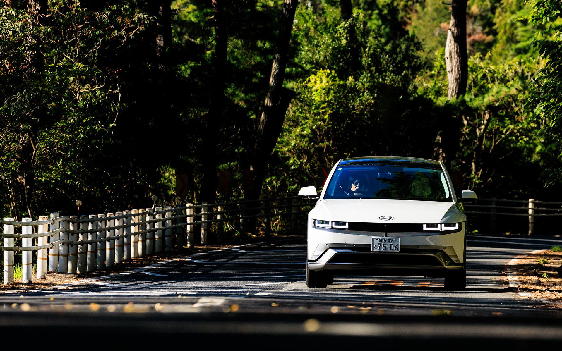 乗り心地は、スッキリとしていてやや硬めに感じた