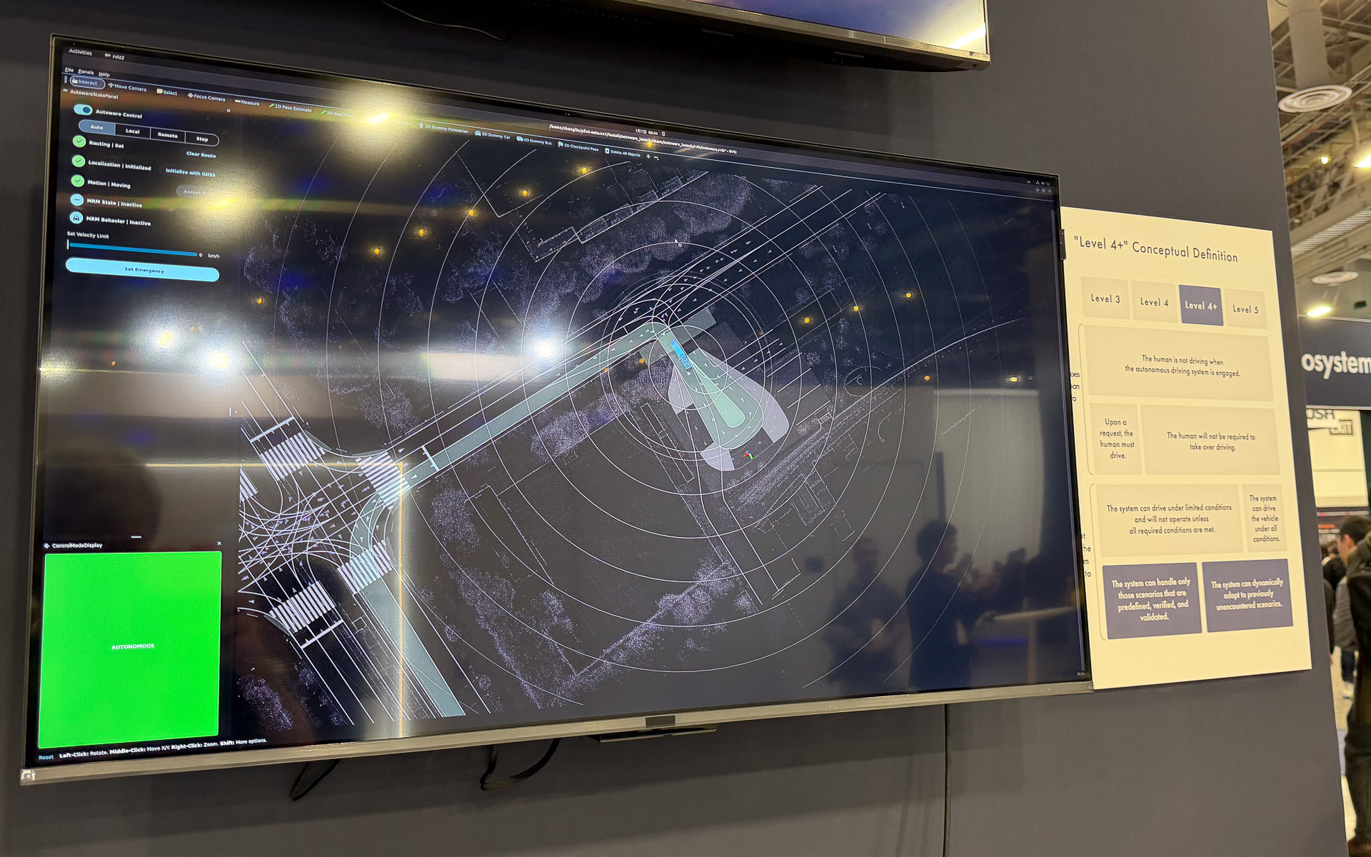 Autowareの動作状況を展示