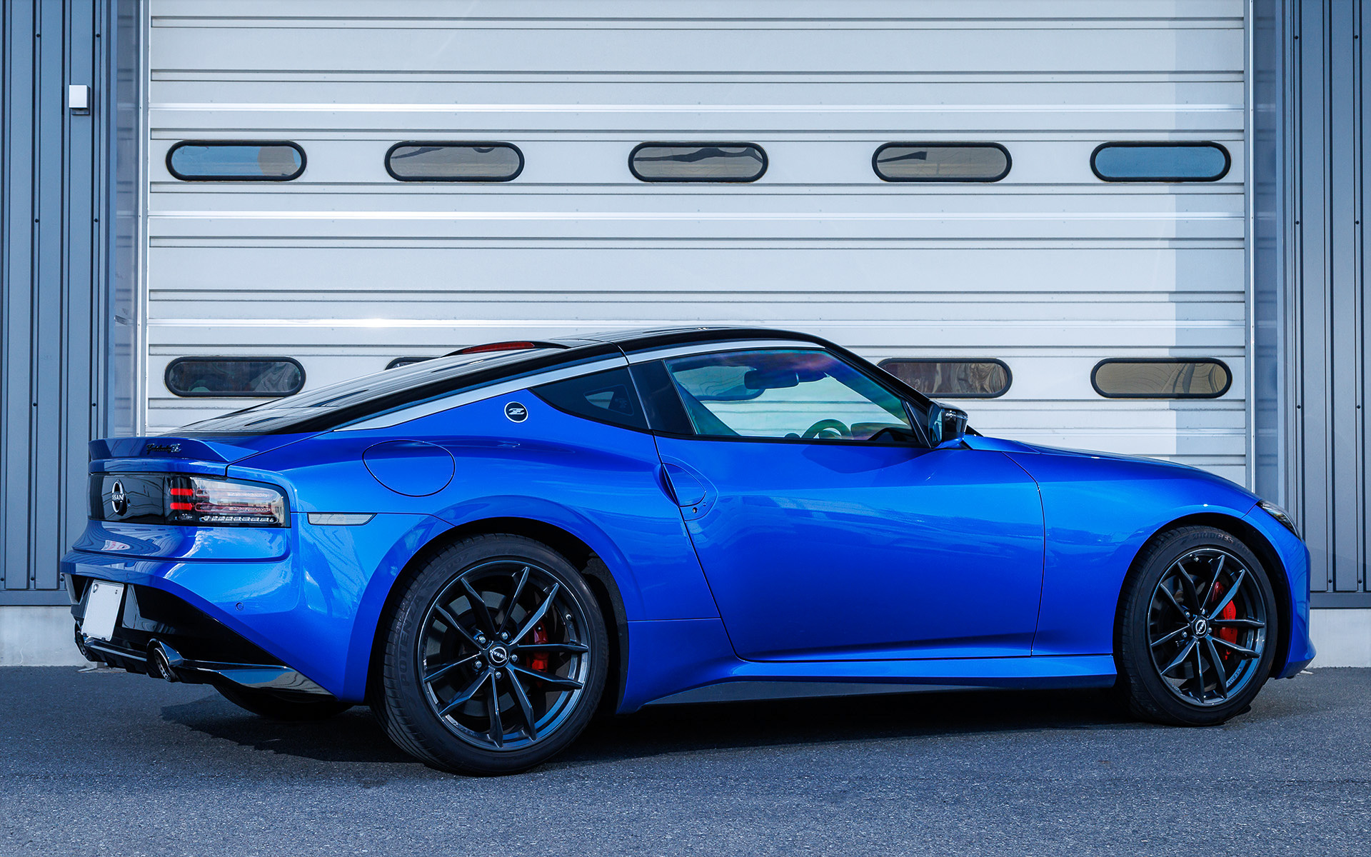 筆者の愛車であるフェアレディZ（RZ34）。純正足まわりの状態