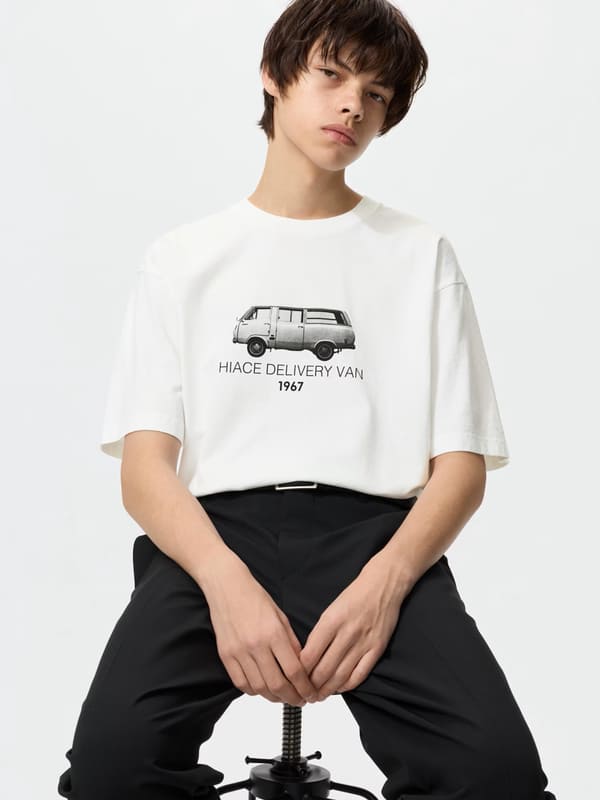 ユニクロUT、トヨタ「ランドクルーザー」「カローラ」「2000GT