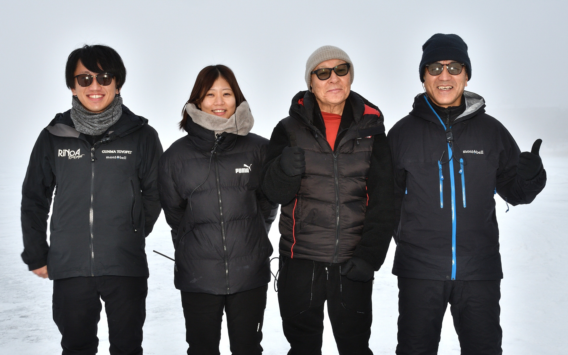 インストラクターが集まって記念撮影