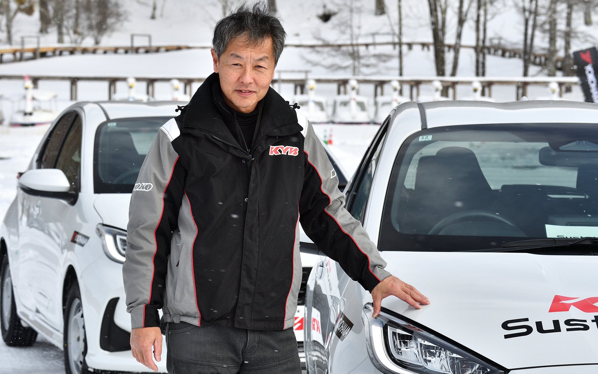 比較試乗を担当したカヤバ株式会社 オートモーティブコンポーネンツ事業本部 技術統轄部 開発センター 製品開発室 専任部長 加藤慎治氏