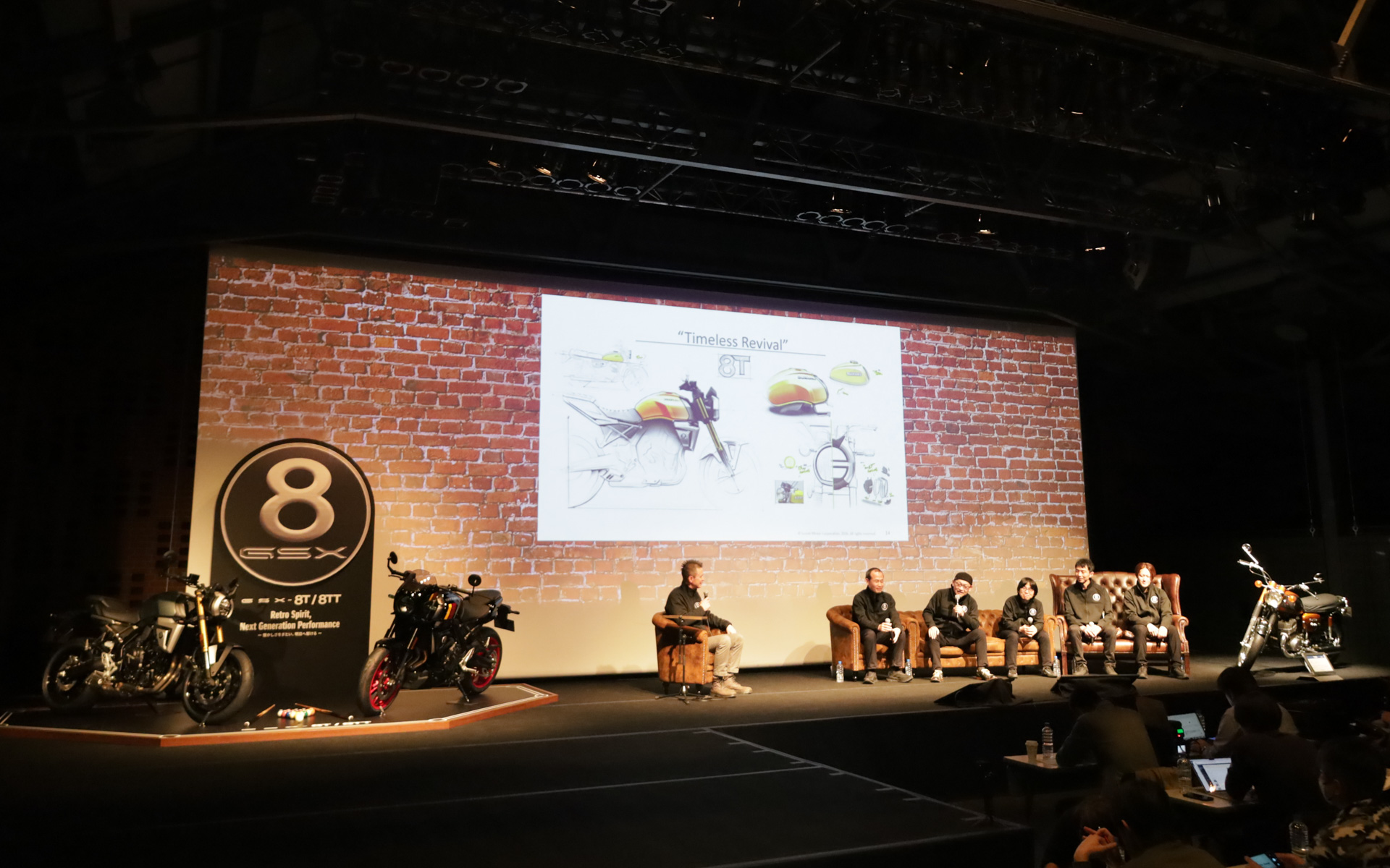 ノアセレン氏の司会のもとトークショー形式で進行された新商品説明会