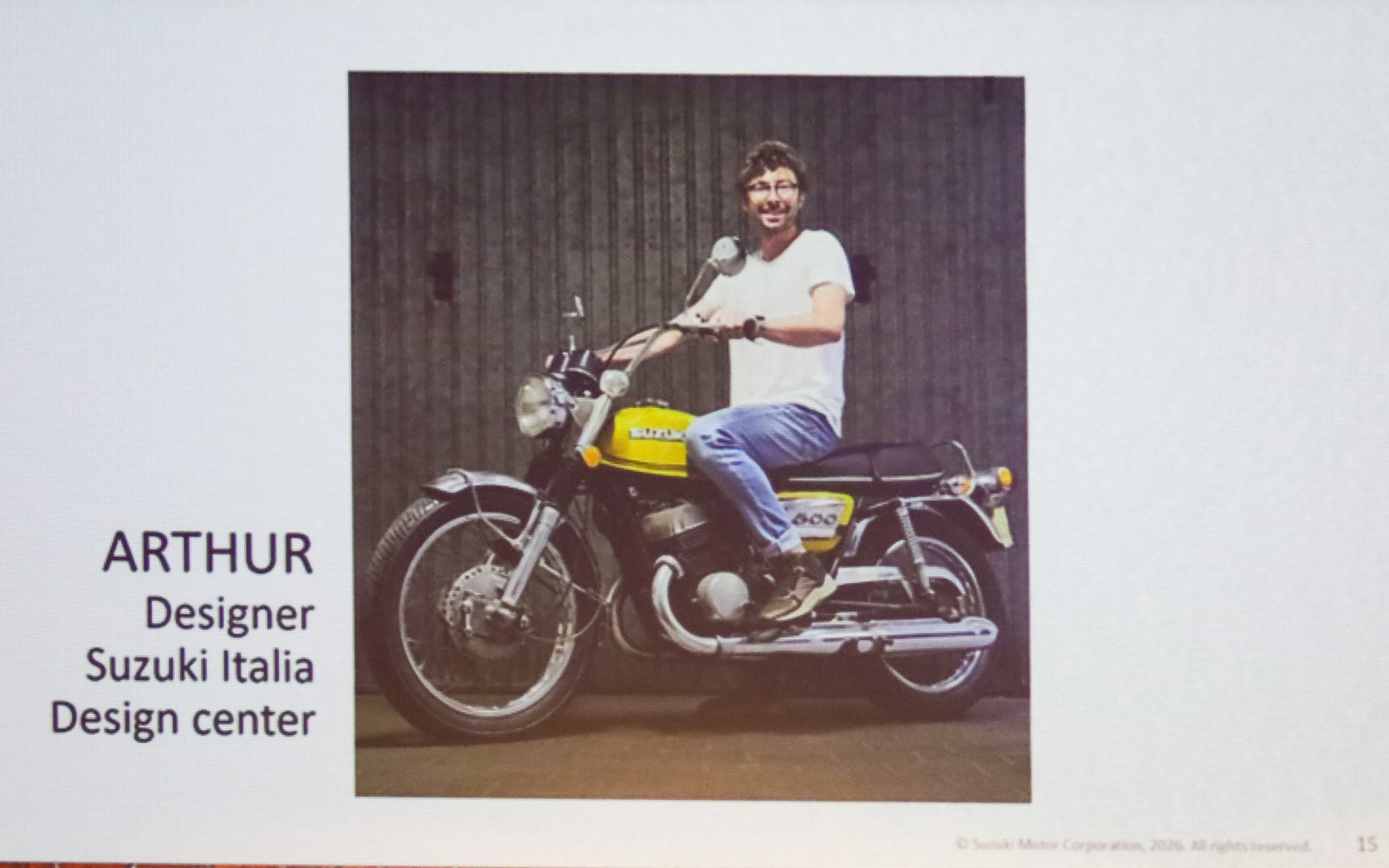 「GSX-8T」はイタリアにある「スズキイタリア」のデザインセンターのデザイナーARTHUR氏のデザインが採用された