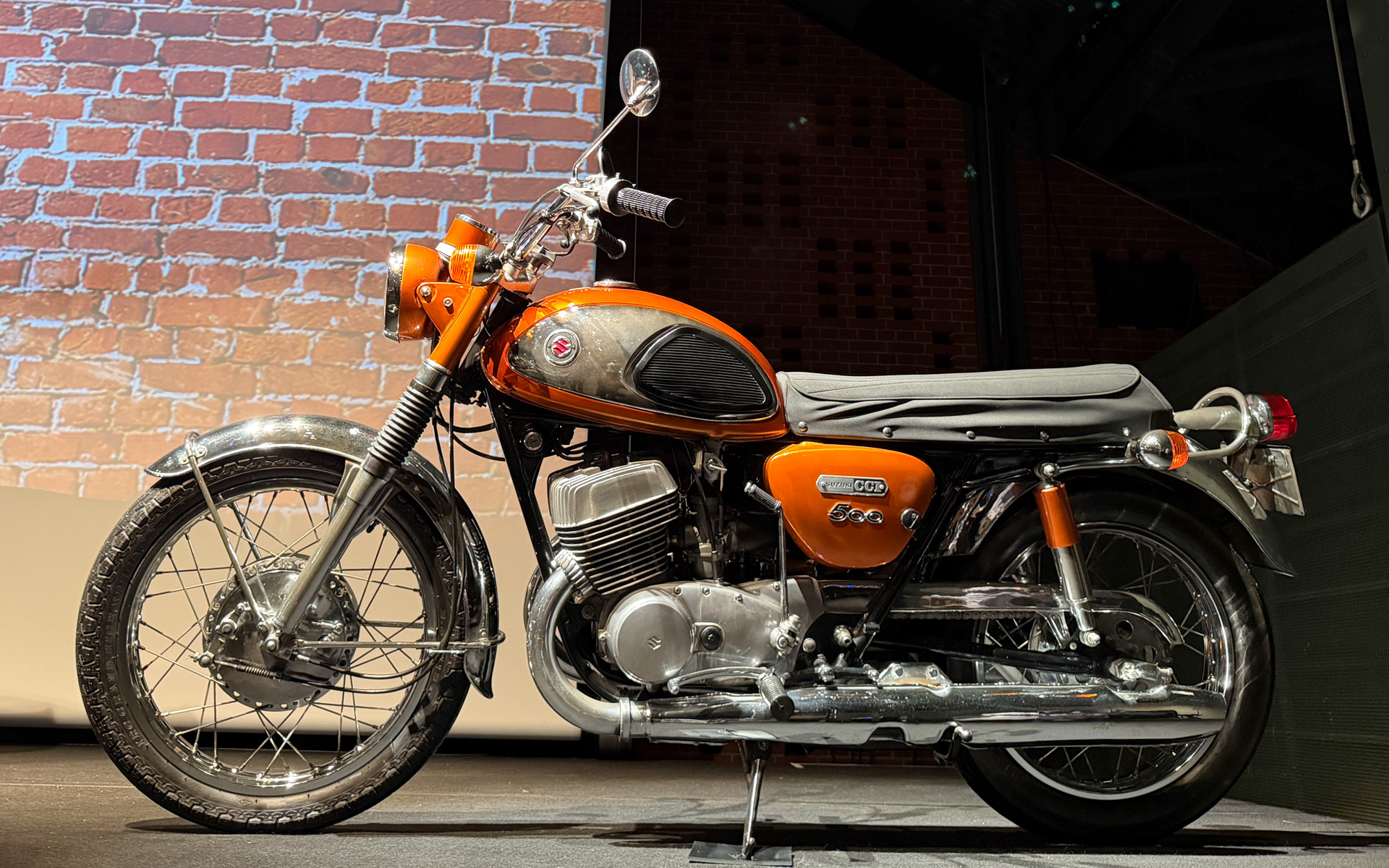 高性能ネイキッドバイクでTitanの愛称で知られる「T500」が展示された