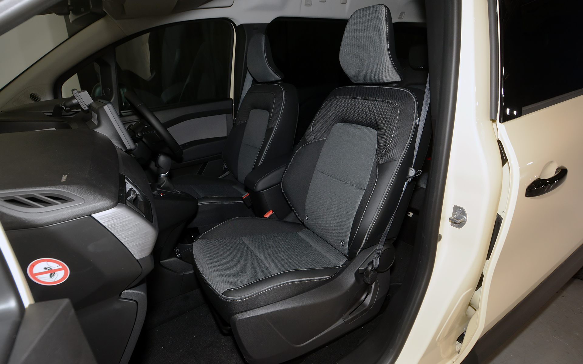 フロントシート