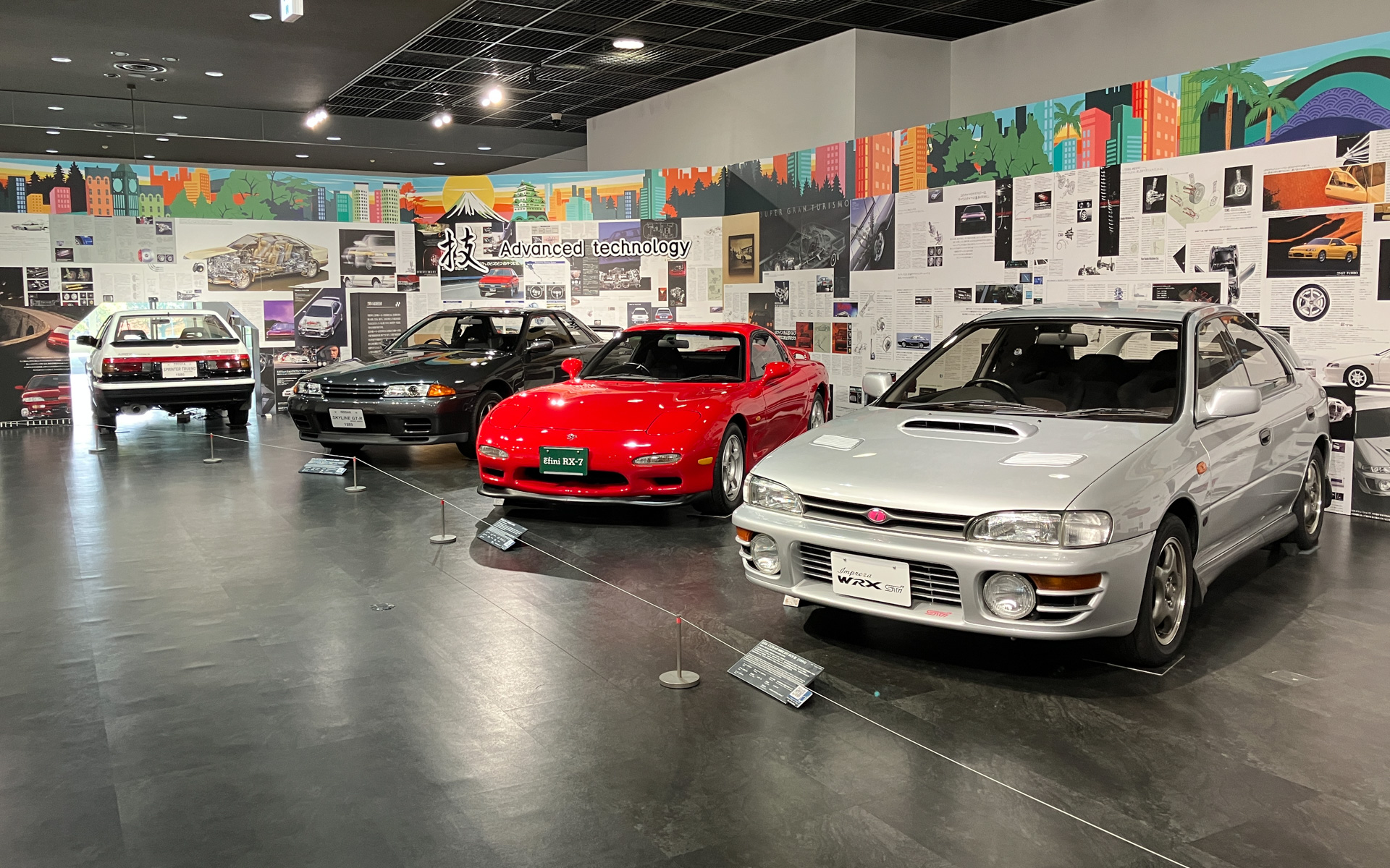 企画展「What’s JDM？－世界が熱中する’80-’90年代の日本車－」の様子