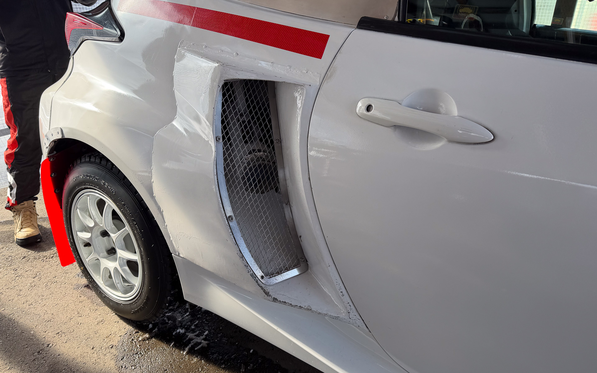 ドア後部のエアインテーク