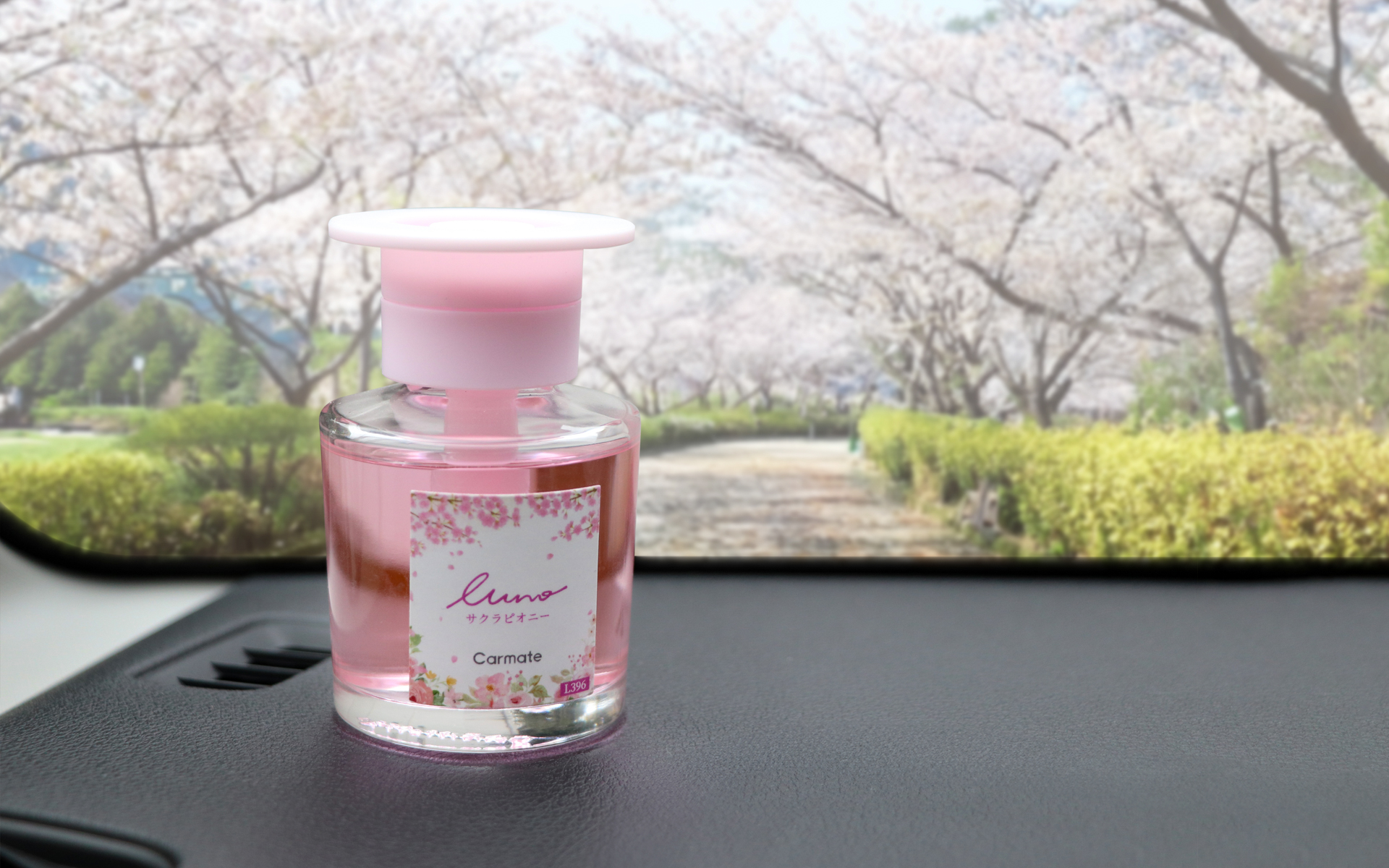 設置はエアバックの作動に影響しない場所限定