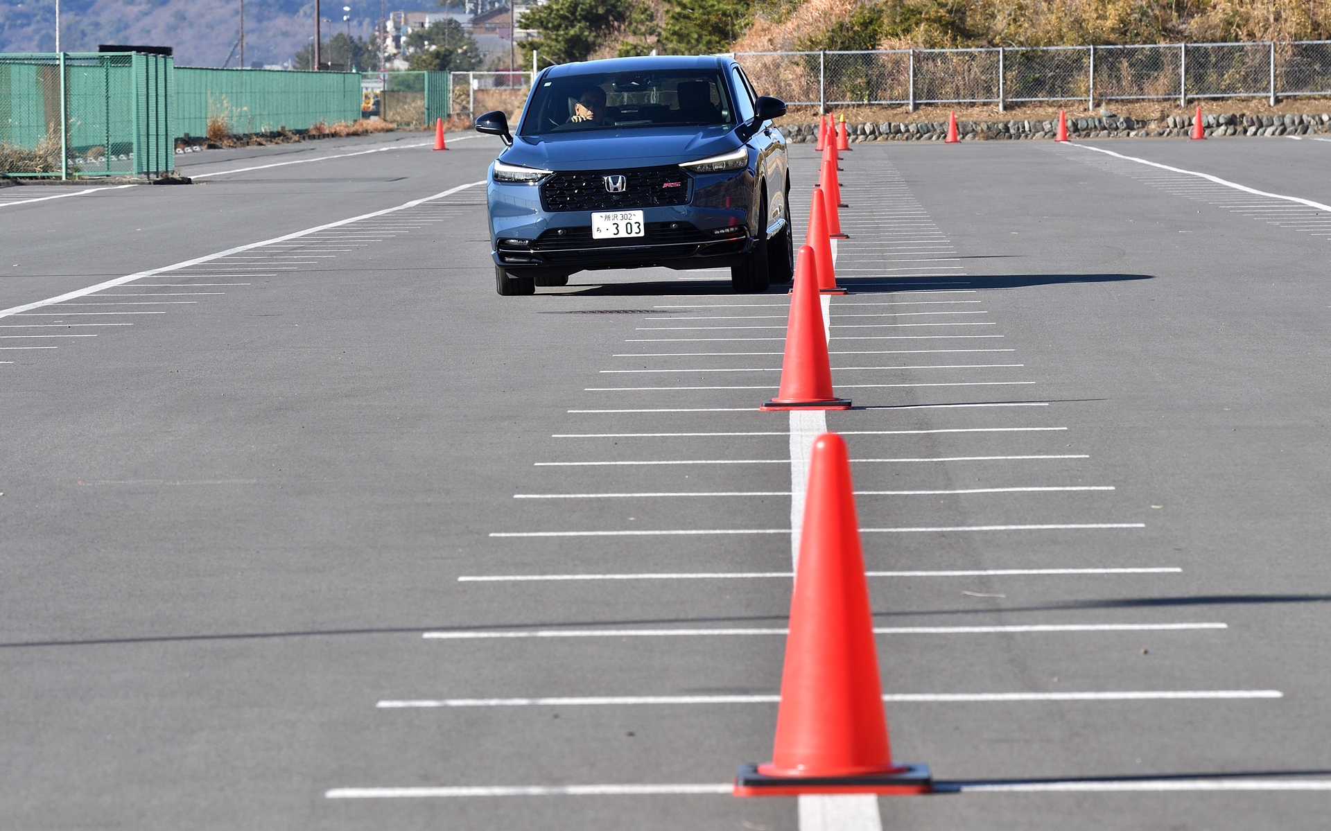 試乗車はホンダ「ヴェゼルRS」の4WDモデル