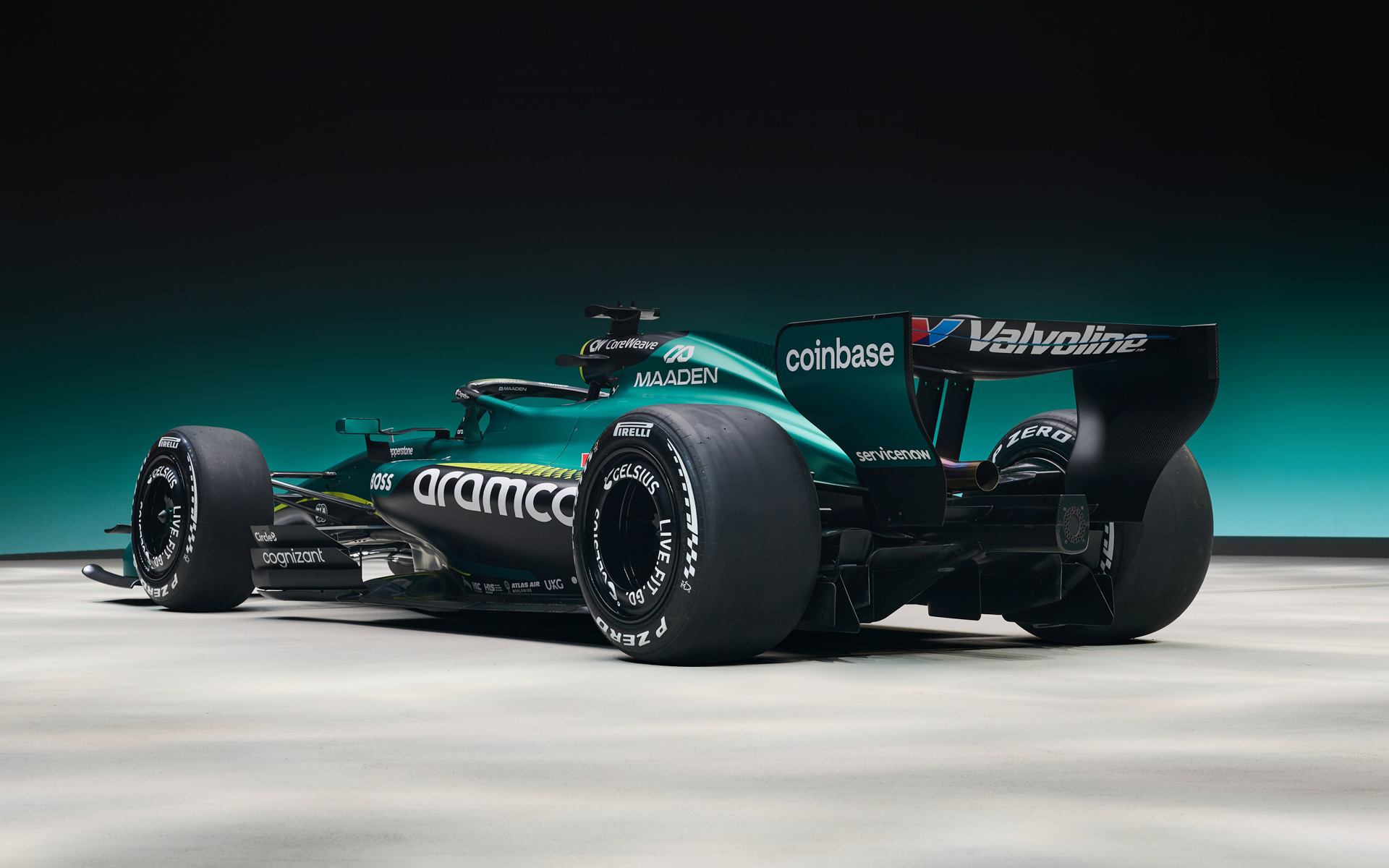 ホンダ製F1パワーユニット「RA626H」を搭載したアストンマーティン・アラムコ・フォーミュラワン・チームの新型マシン「AMR26」