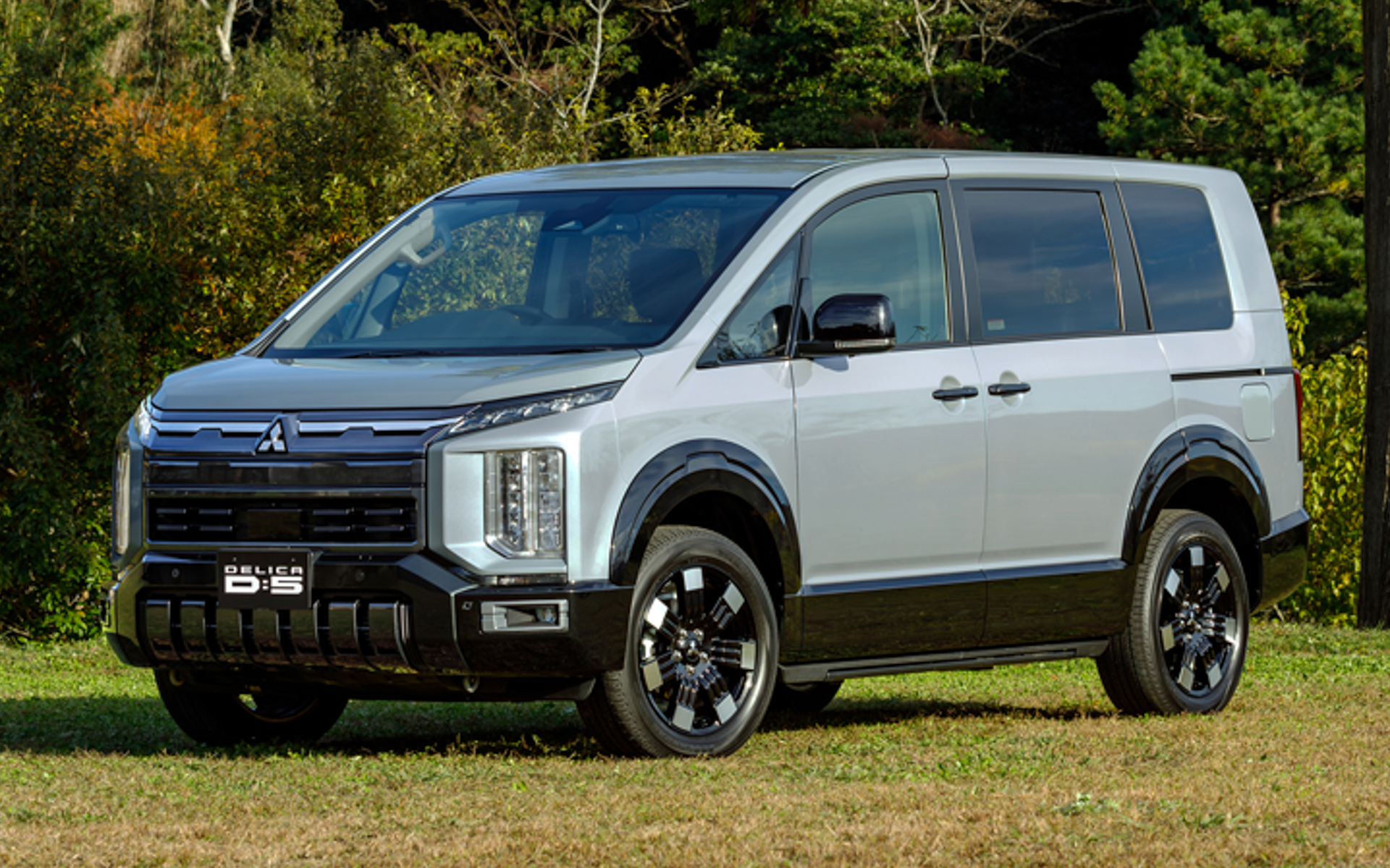 2025年12月に大幅改良を実施したミニバンSUV「デリカD:5」