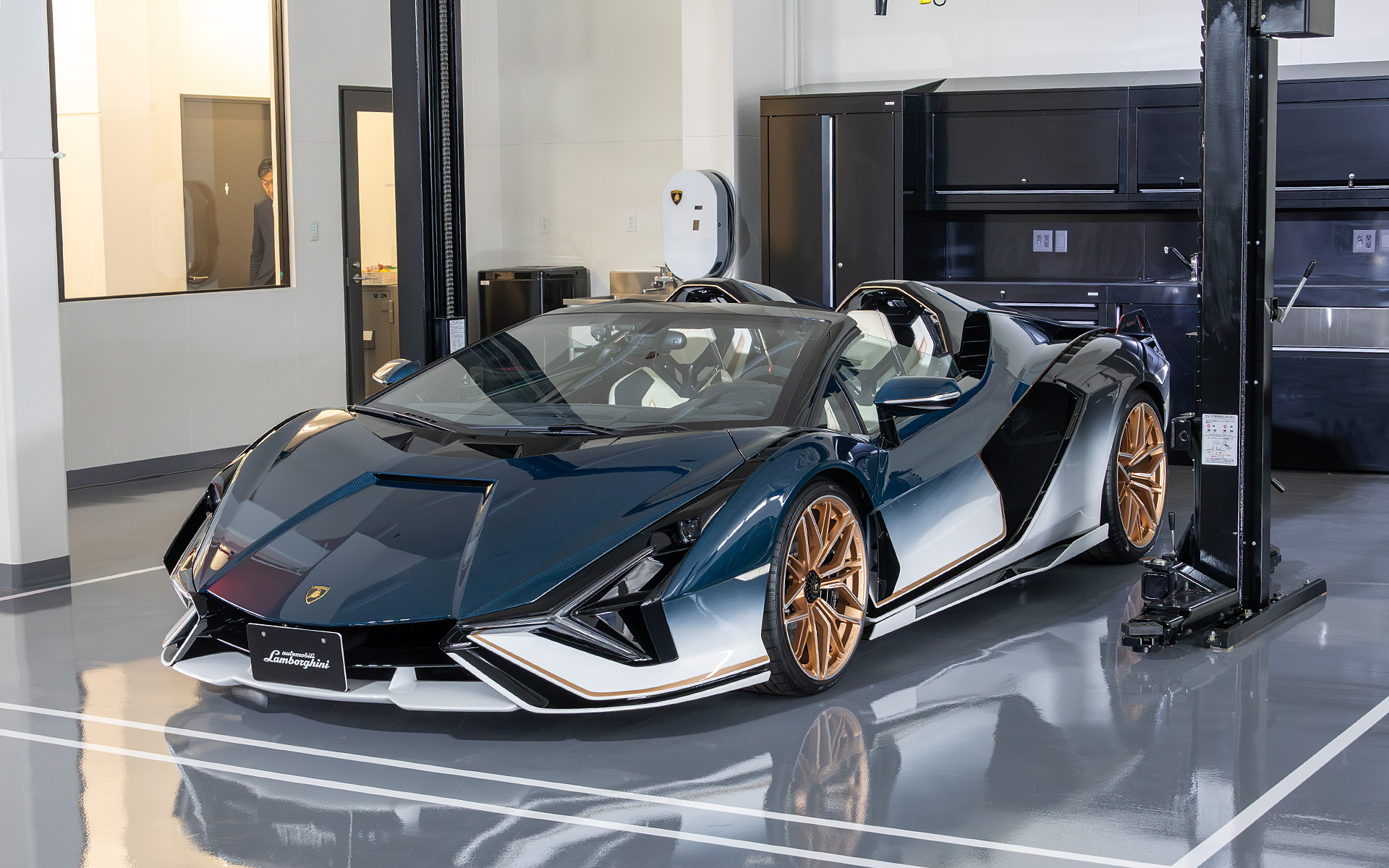 ランボルギーニシアンFKP37ロードスター。かなり珍しい車両となる